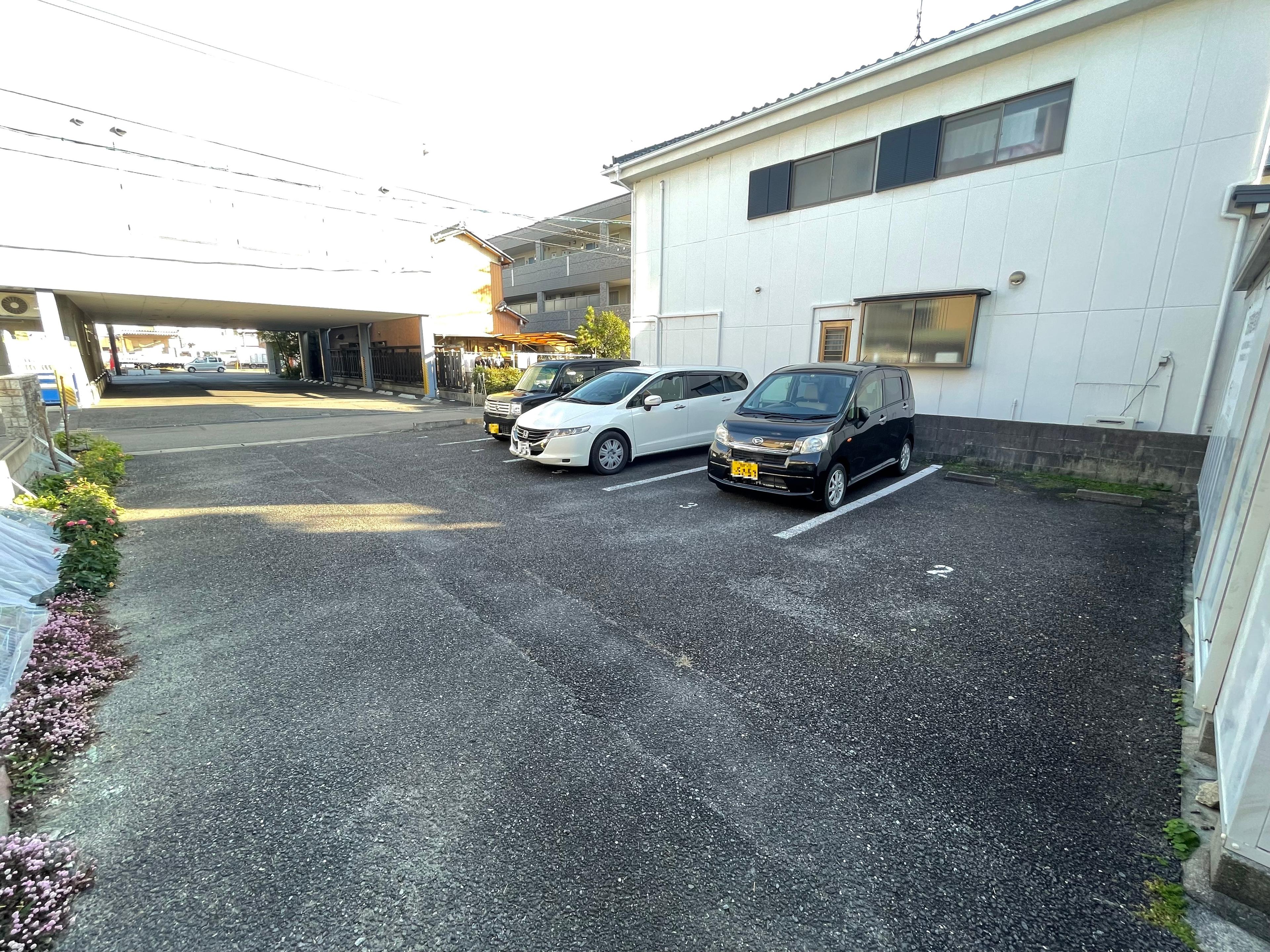 合田東駐車場の外観・駐車場イメージ2枚目