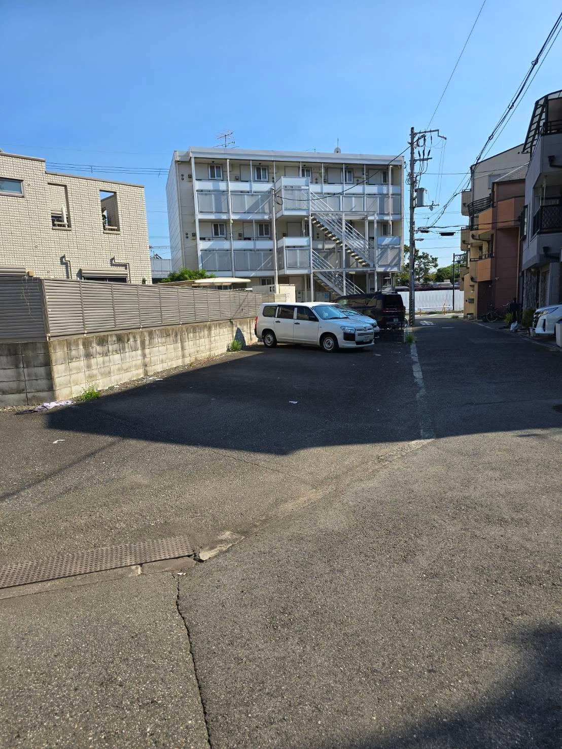 リンランパーキングの外観・駐車場イメージ1枚目