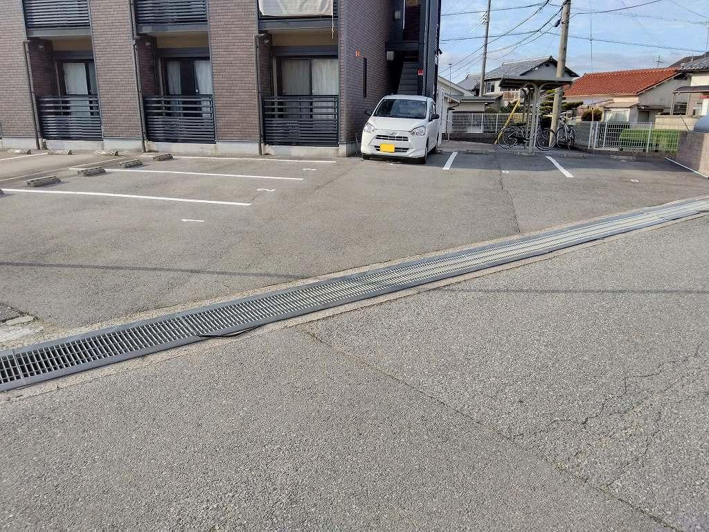 ＦＯＲＥＶＥＲⅢ(54071)の外観・駐車場イメージ1枚目