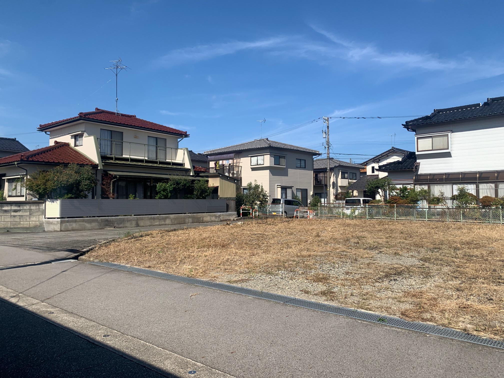 上飯野新町2丁目月極駐車場の外観・駐車場イメージ2枚目