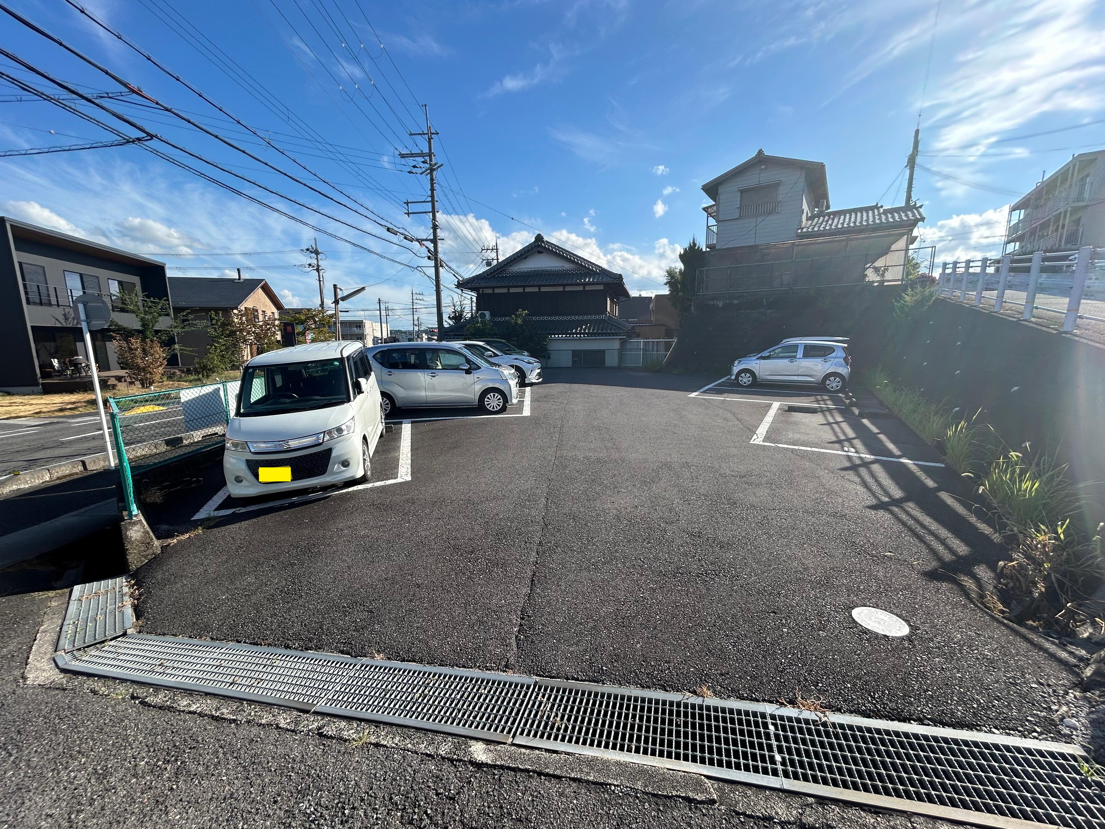 平山パーキングの外観・駐車場イメージ1枚目