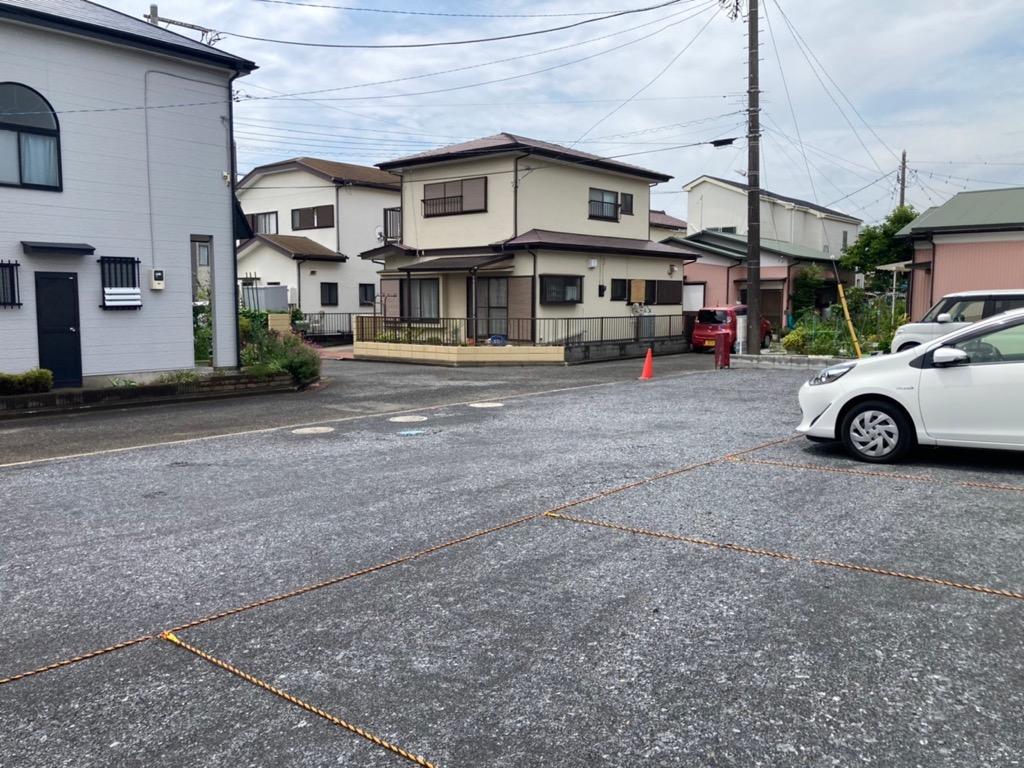 長尾月極駐車場の外観・駐車場イメージ3枚目