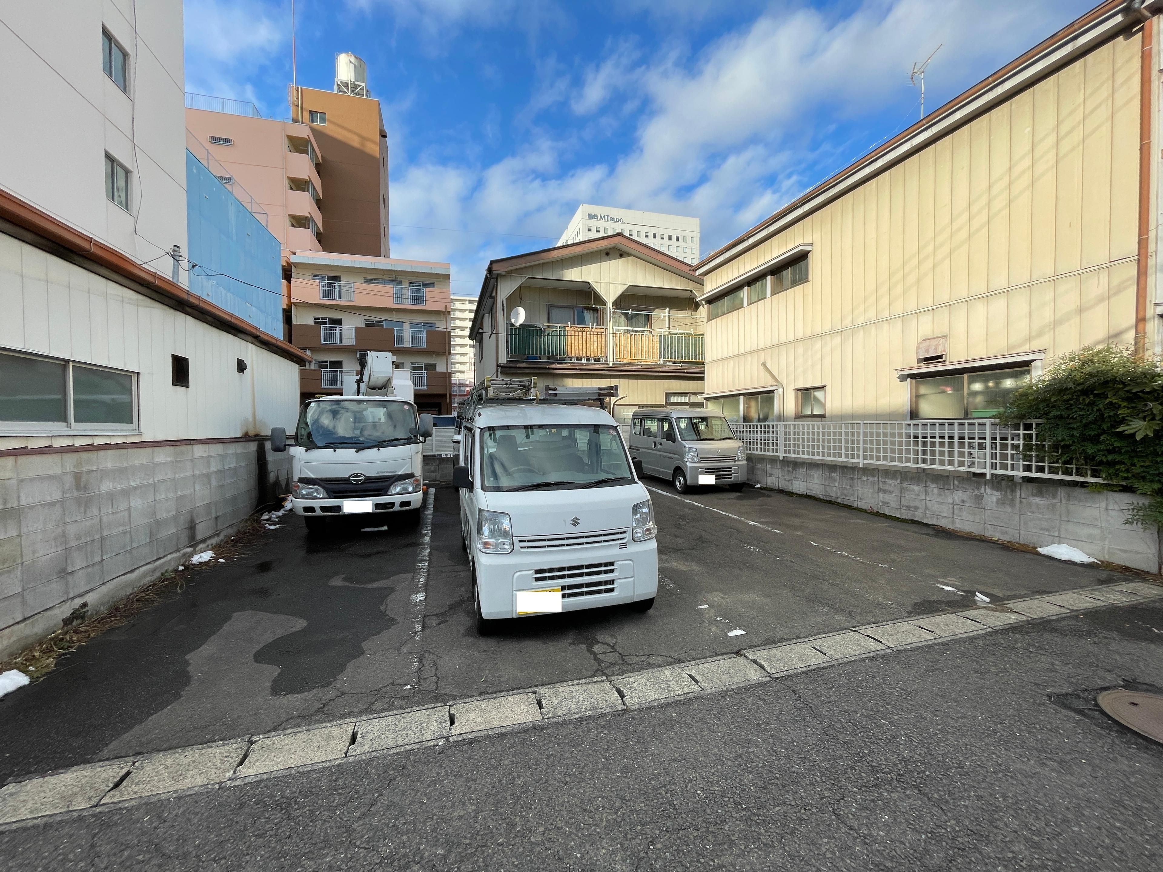 榴岡第五駐車場の外観・駐車場イメージ1枚目