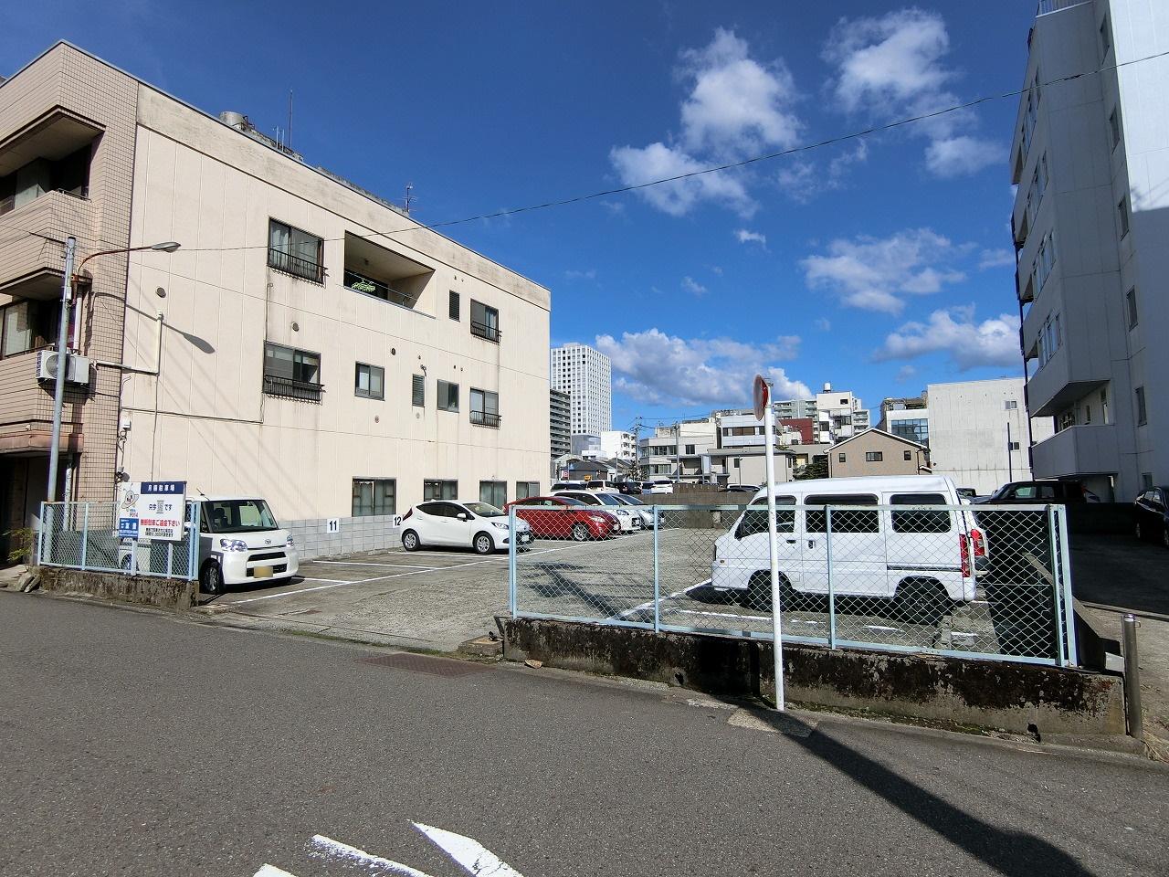 中央1丁目・油谷月極駐車場の外観・駐車場イメージ2枚目