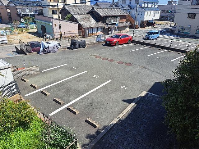 小林(23883)の外観・駐車場イメージ1枚目