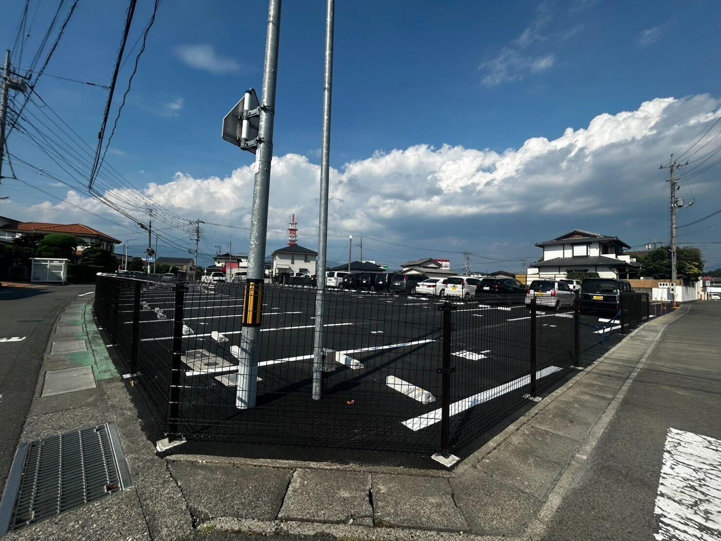 西条月極駐車場の外観・駐車場イメージ2枚目