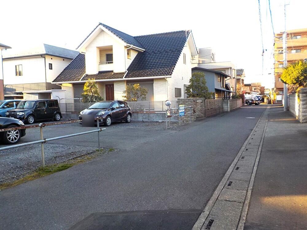 パーキングイノセの外観・駐車場イメージ2枚目