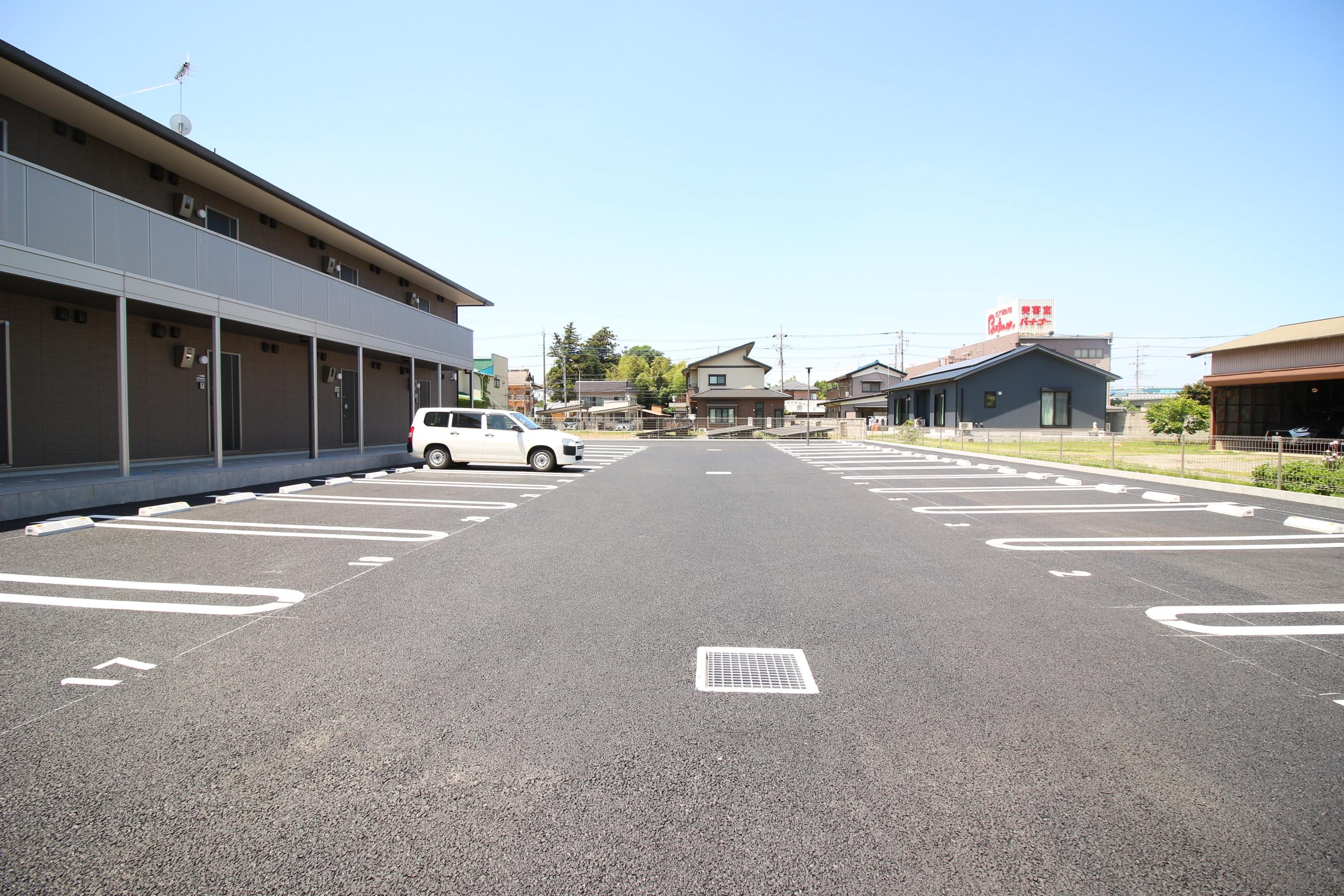 アリストクラット月極駐車場 の外観・駐車場イメージ2枚目