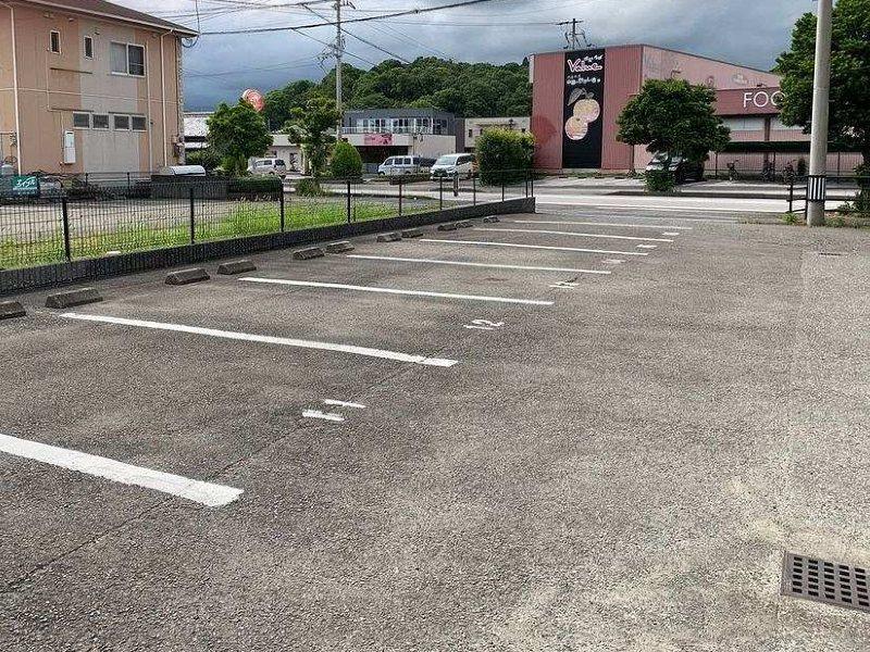 ブールバール　Ⅱ(22912)の外観・駐車場イメージ2枚目