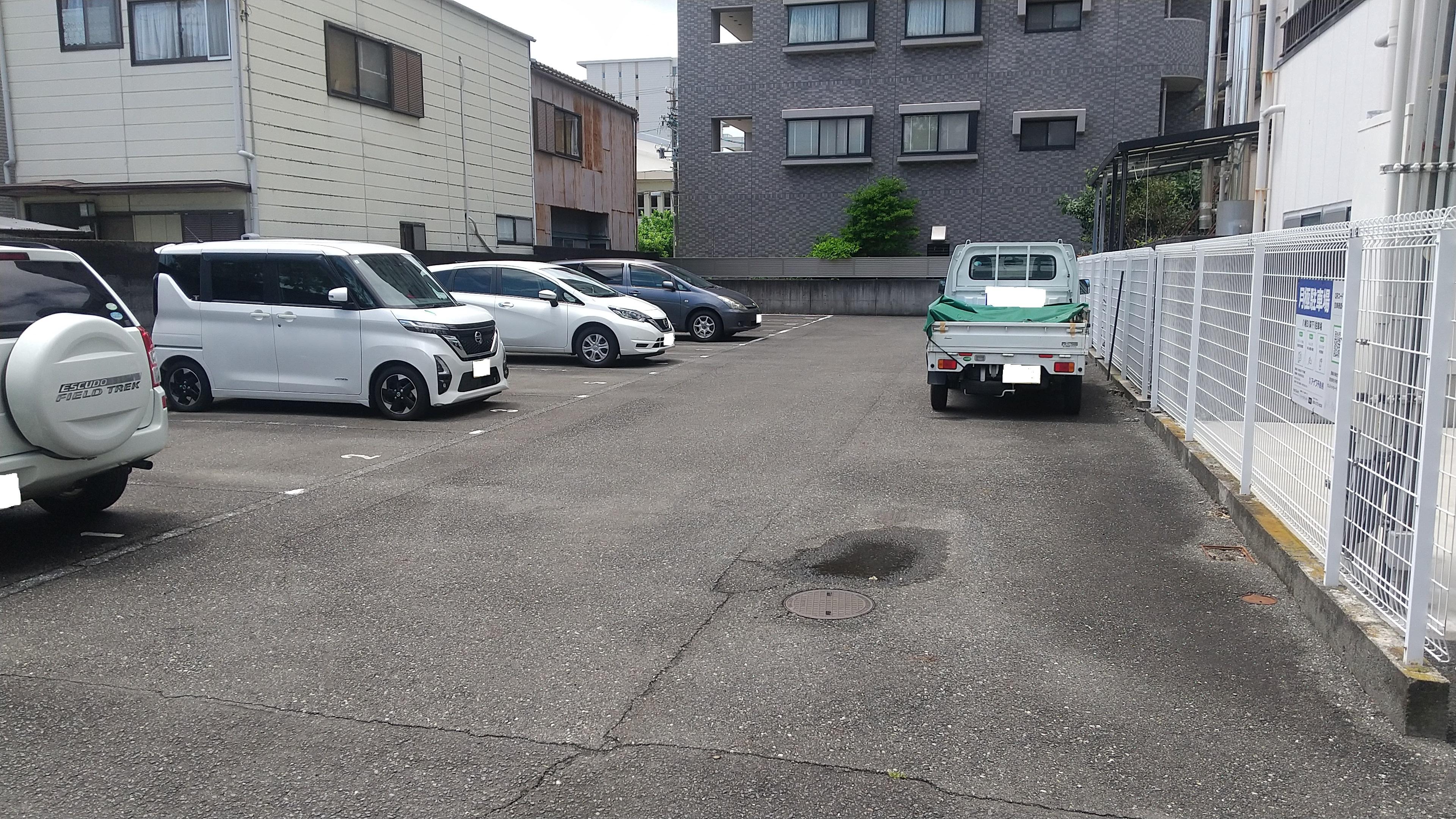八幡３（森下）駐車場の外観・駐車場イメージ1枚目