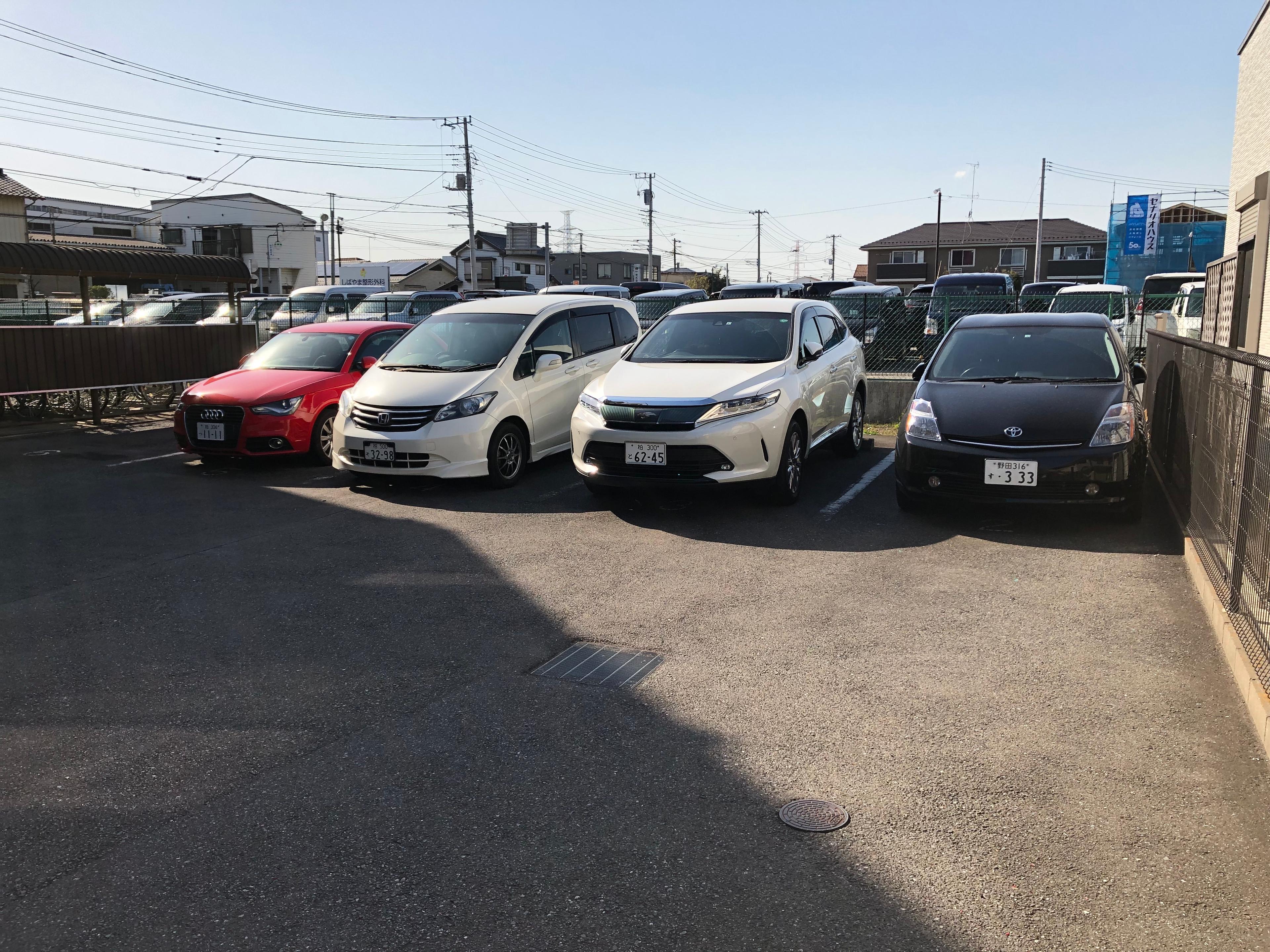 ホビアル・フェンテの外観・駐車場イメージ2枚目