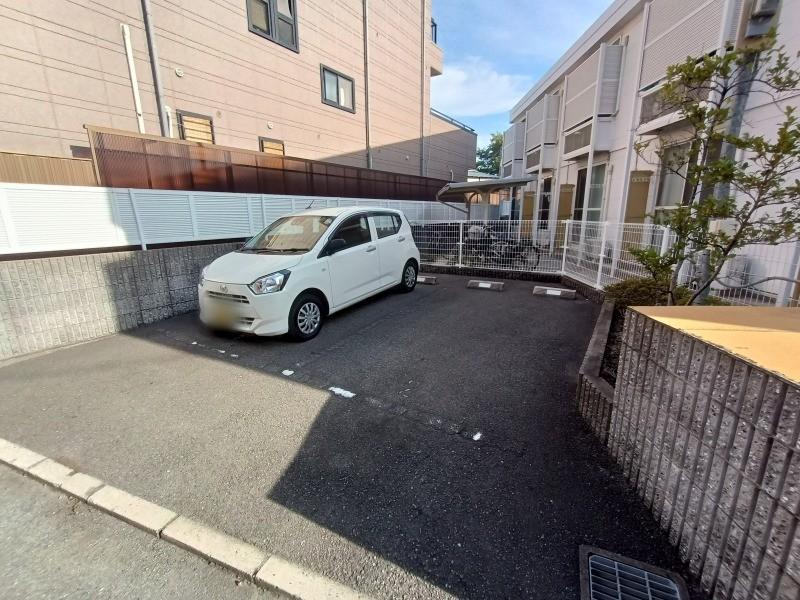 ヴァン(16373)の外観・駐車場イメージ1枚目