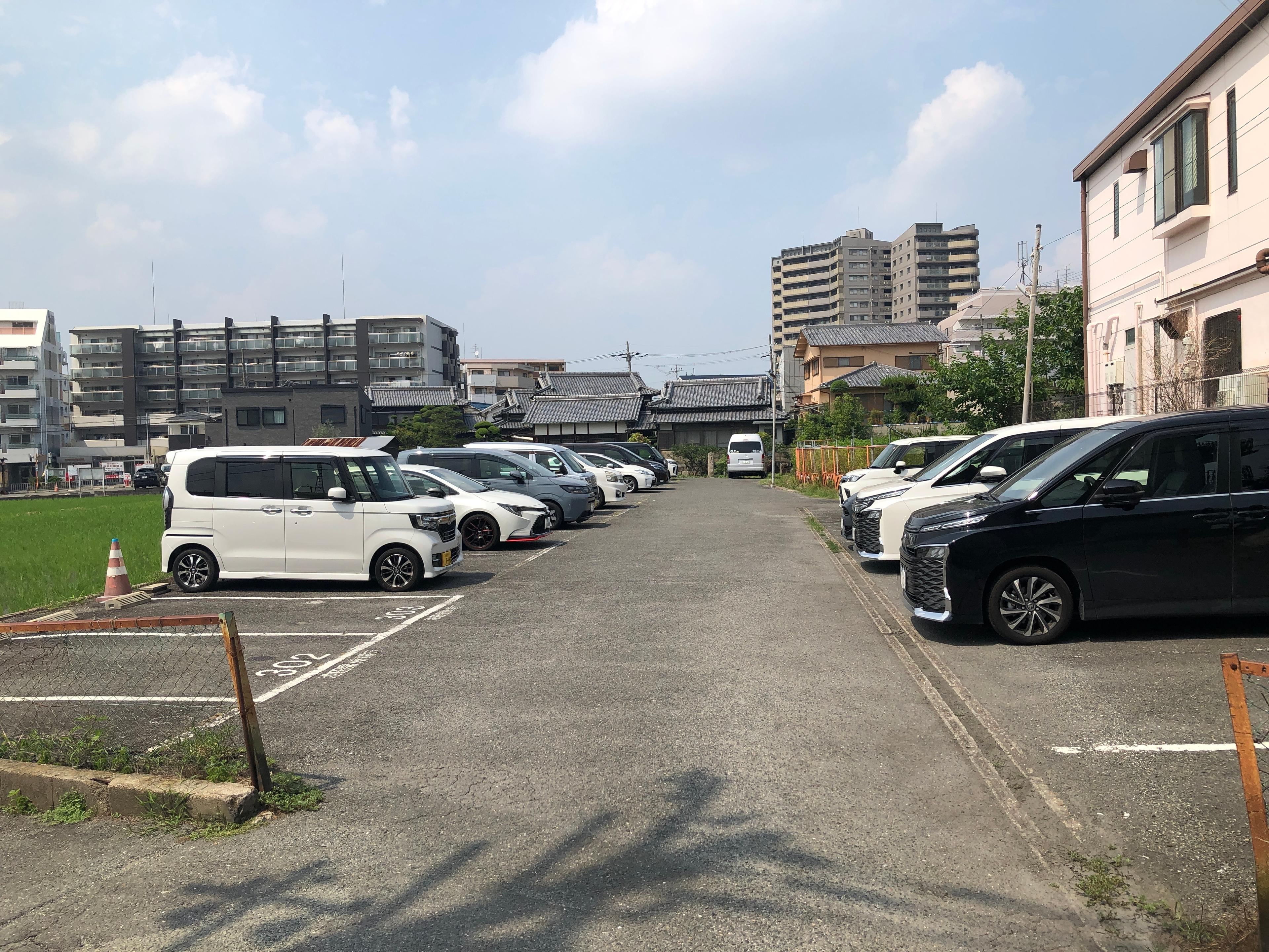 有家駐車場の外観・駐車場イメージ2枚目