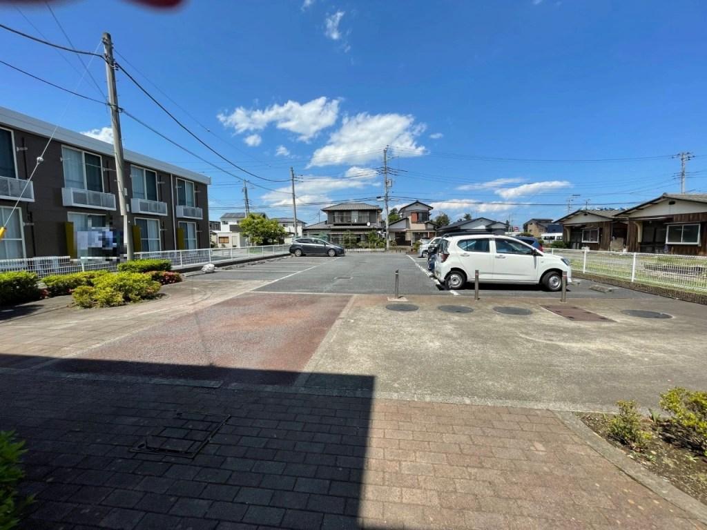 ローズＢ(18513)の外観・駐車場イメージ1枚目