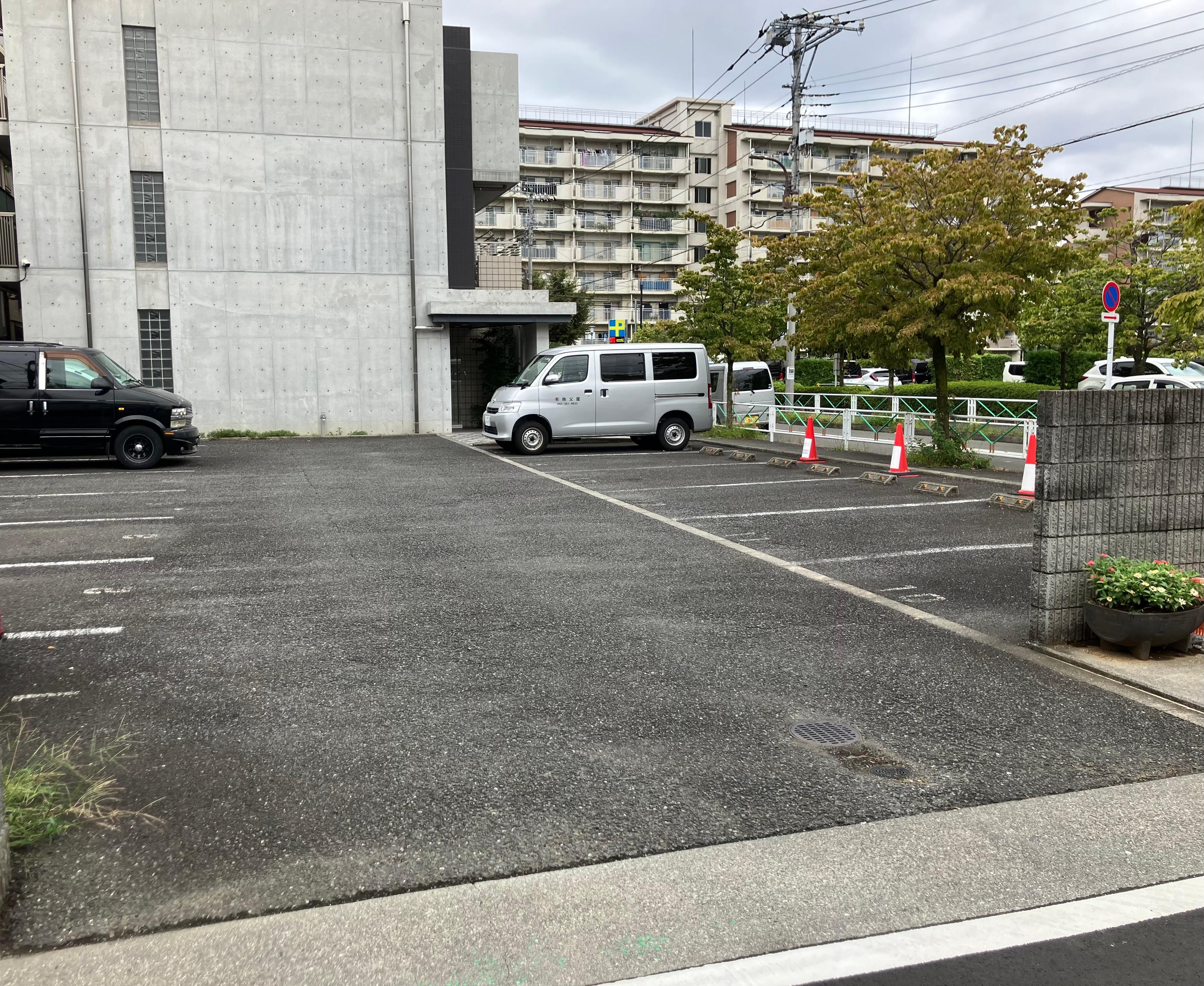 サザンレイジェンス駐車場の外観・駐車場イメージ1枚目