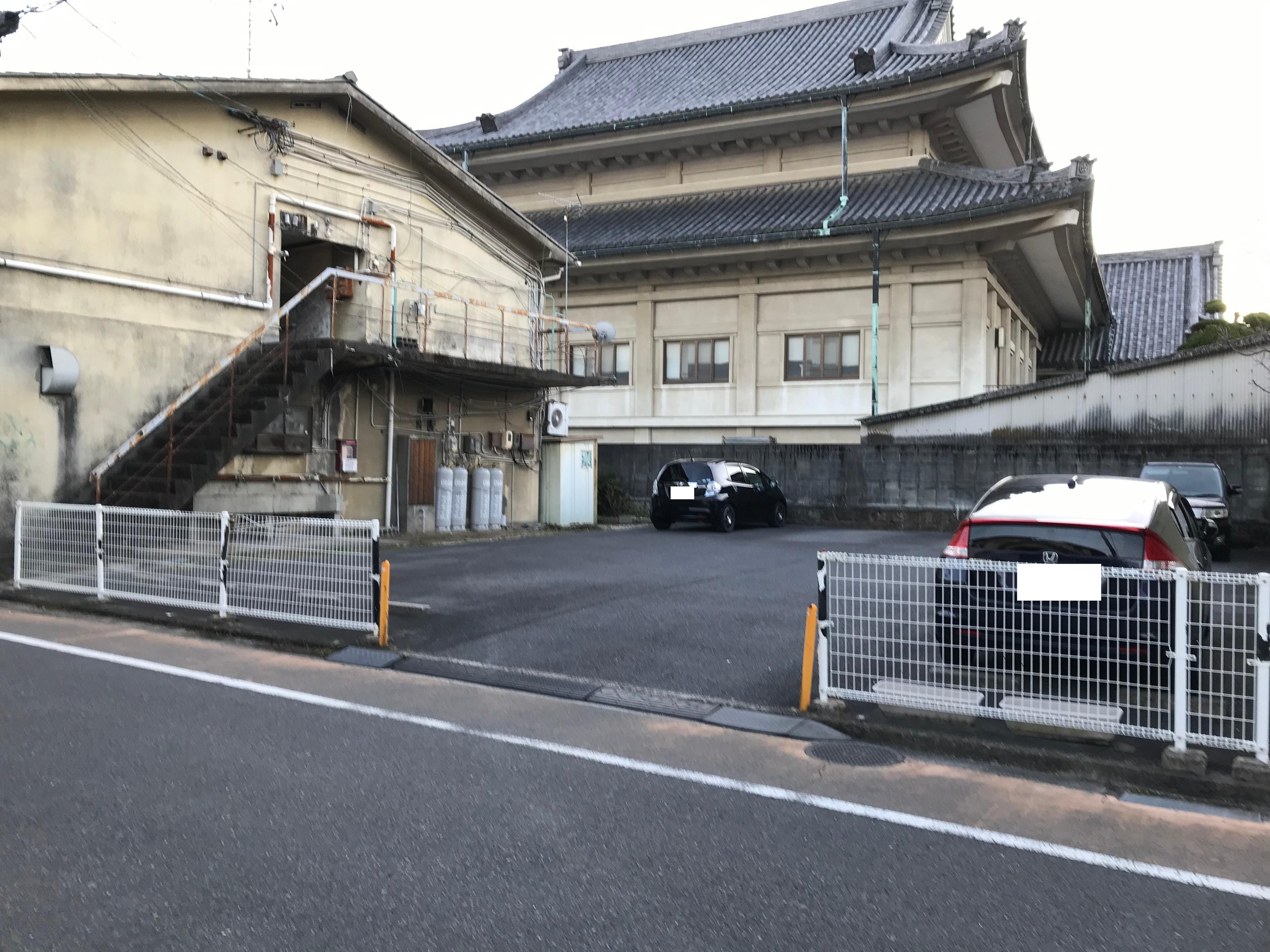 村井駐車場の外観・駐車場イメージ1枚目