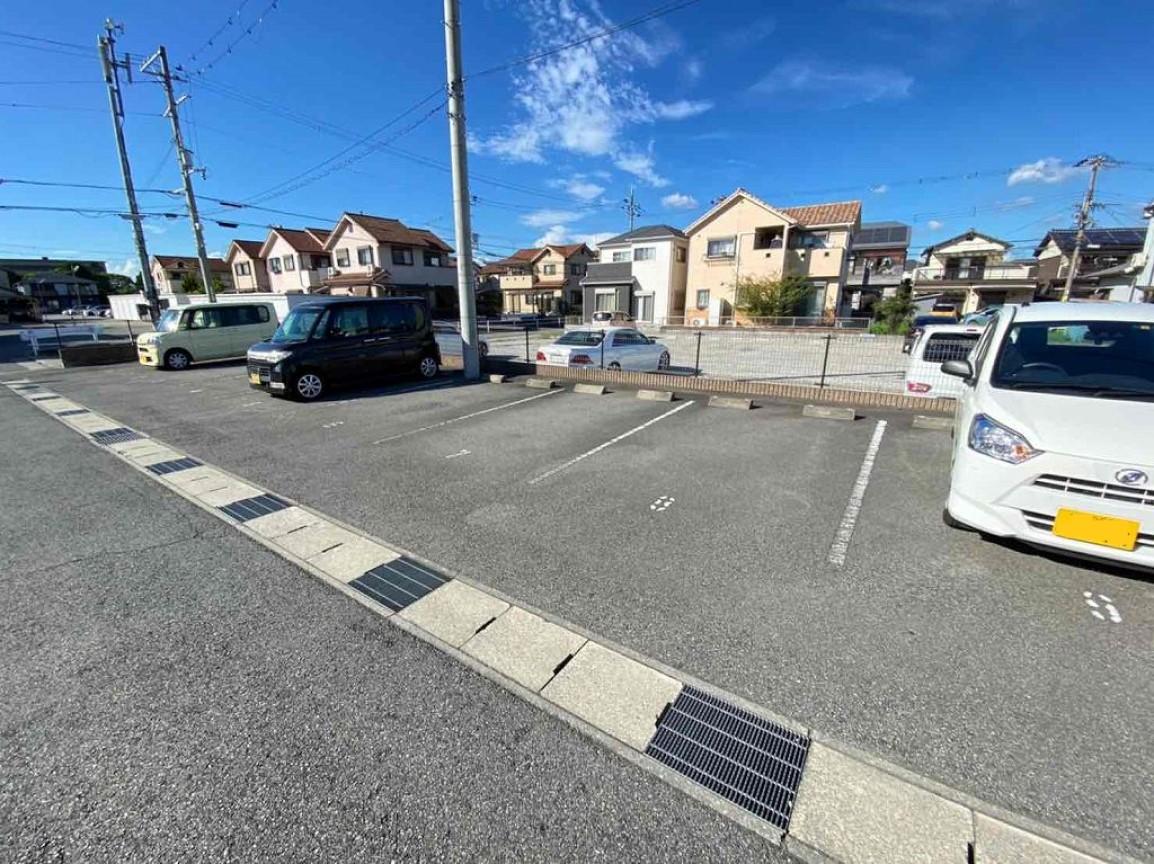 ならや(44504)の外観・駐車場イメージ1枚目