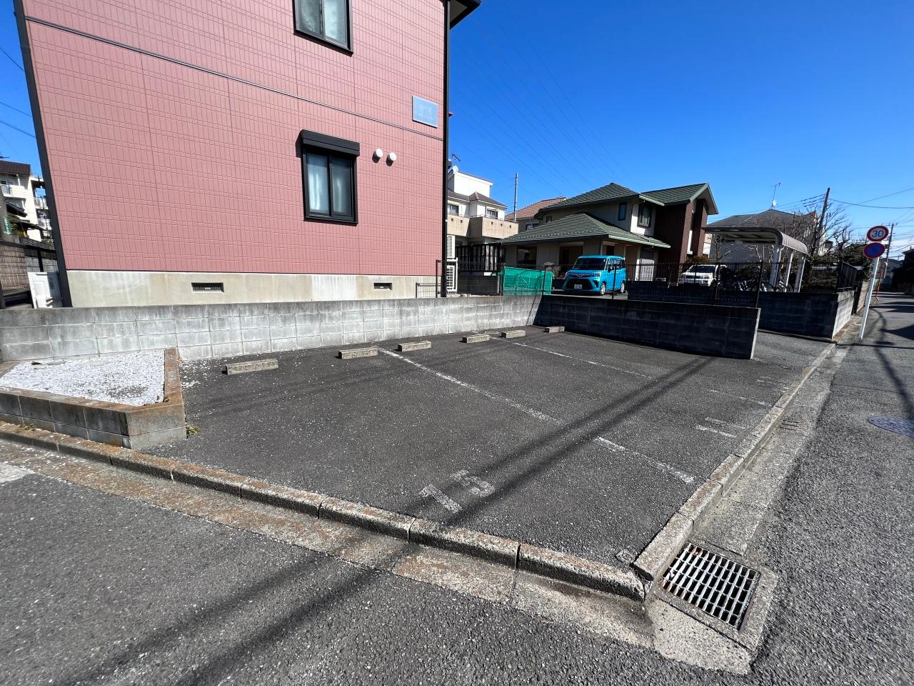M-Ⅱの外観・駐車場イメージ1枚目