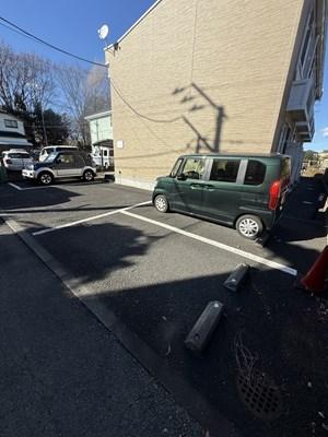 カーツ(45133)の外観・駐車場イメージ1枚目