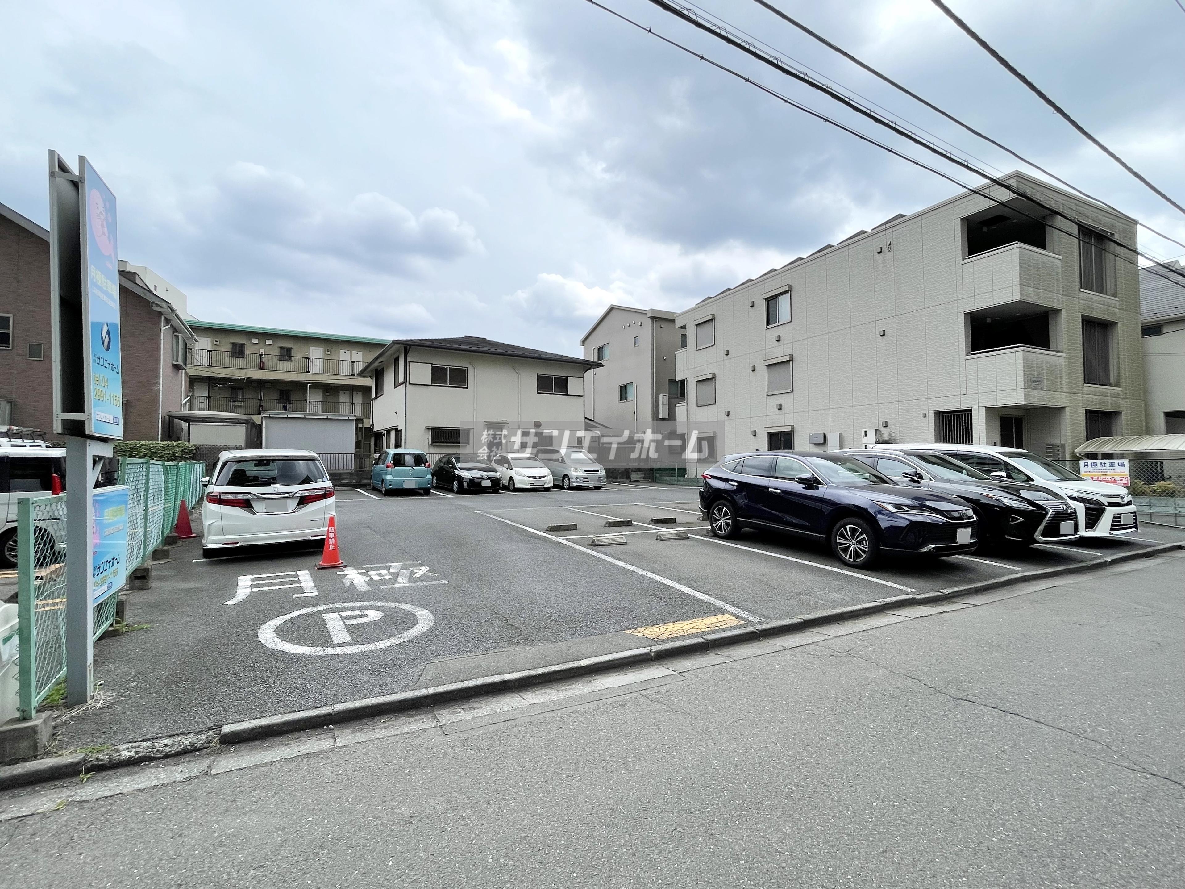 深和興産東町駐車場の外観・駐車場イメージ1枚目