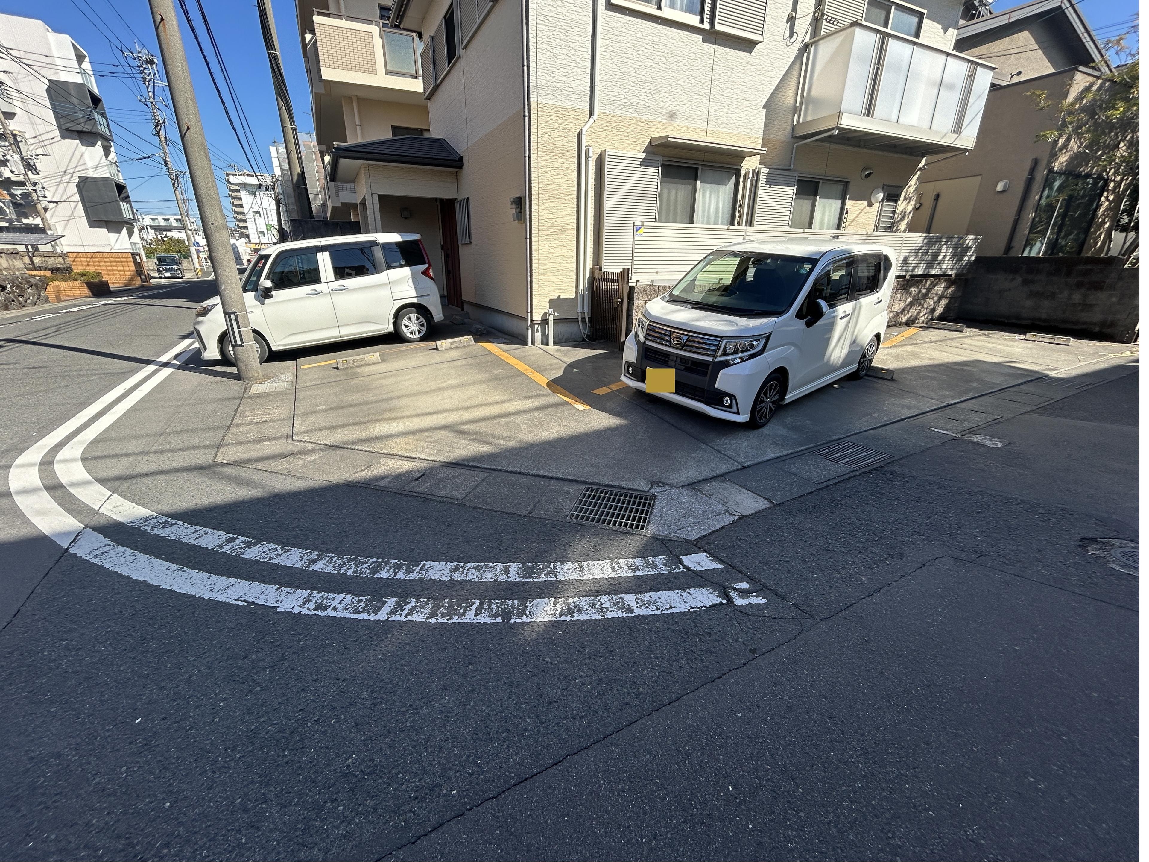下荒田4丁目6番駐車場の外観・駐車場イメージ1枚目