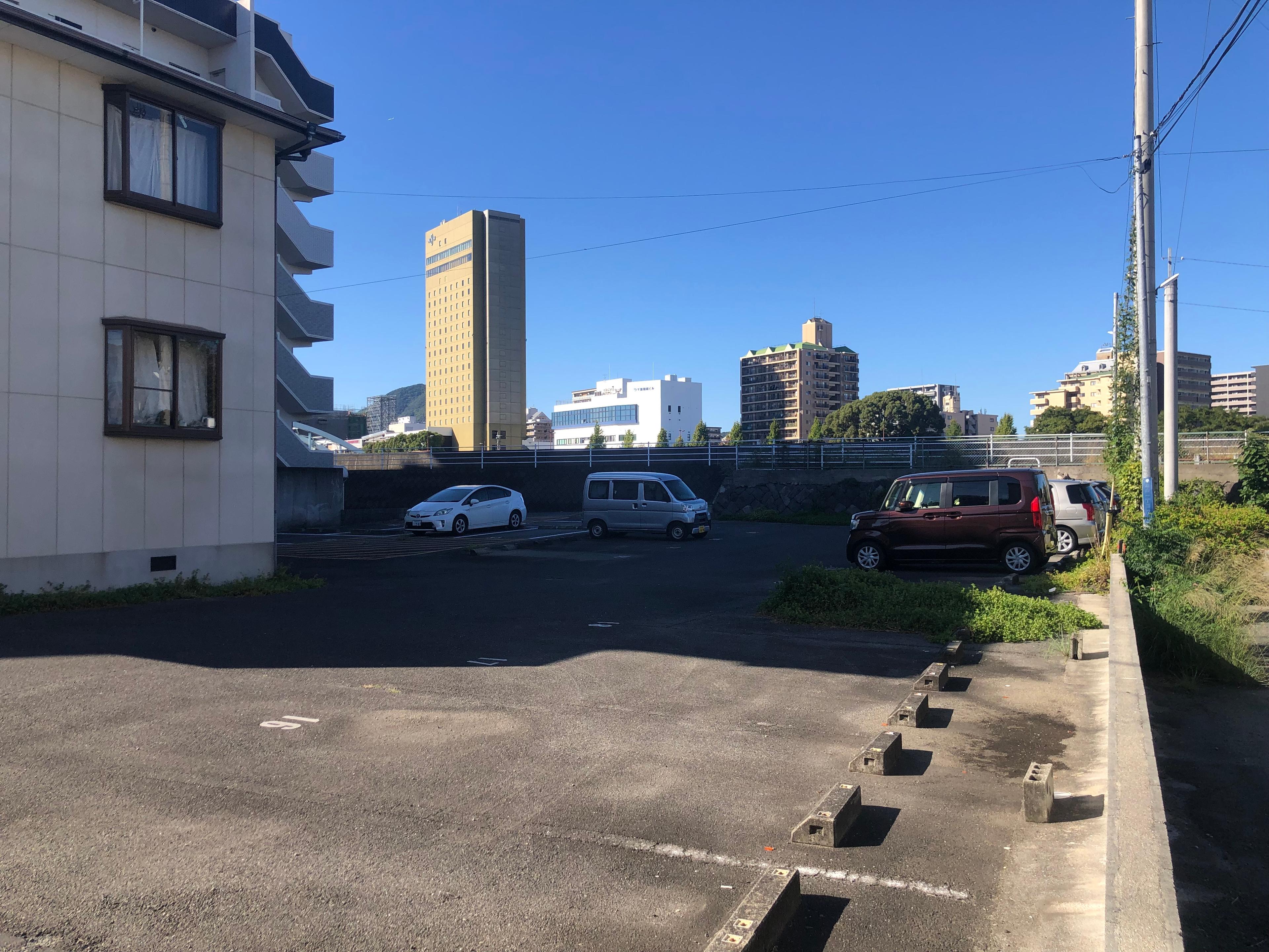本山1丁目坂本月極駐車場の外観・駐車場イメージ3枚目