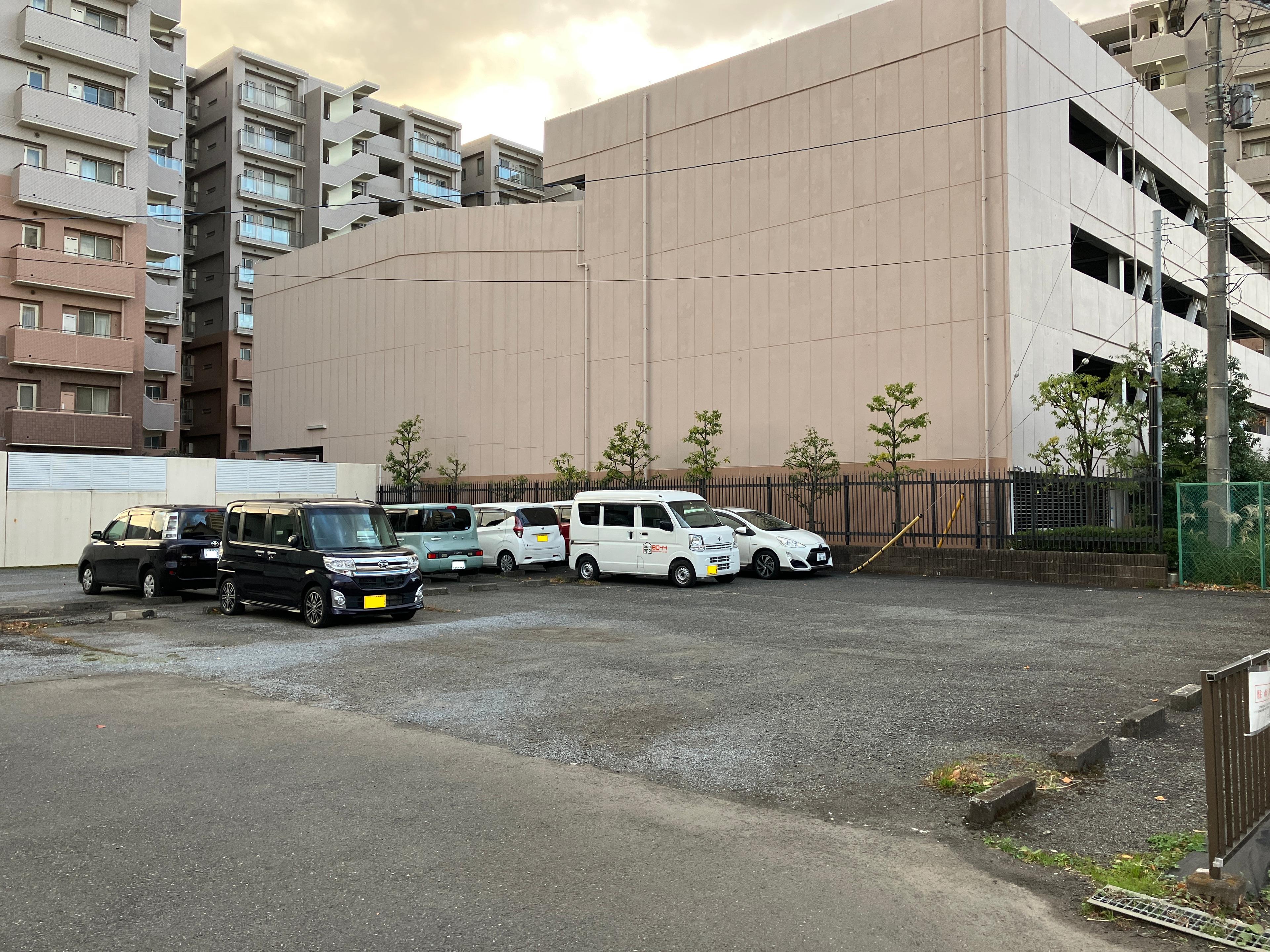 上倉田駐車場の外観・駐車場イメージ1枚目