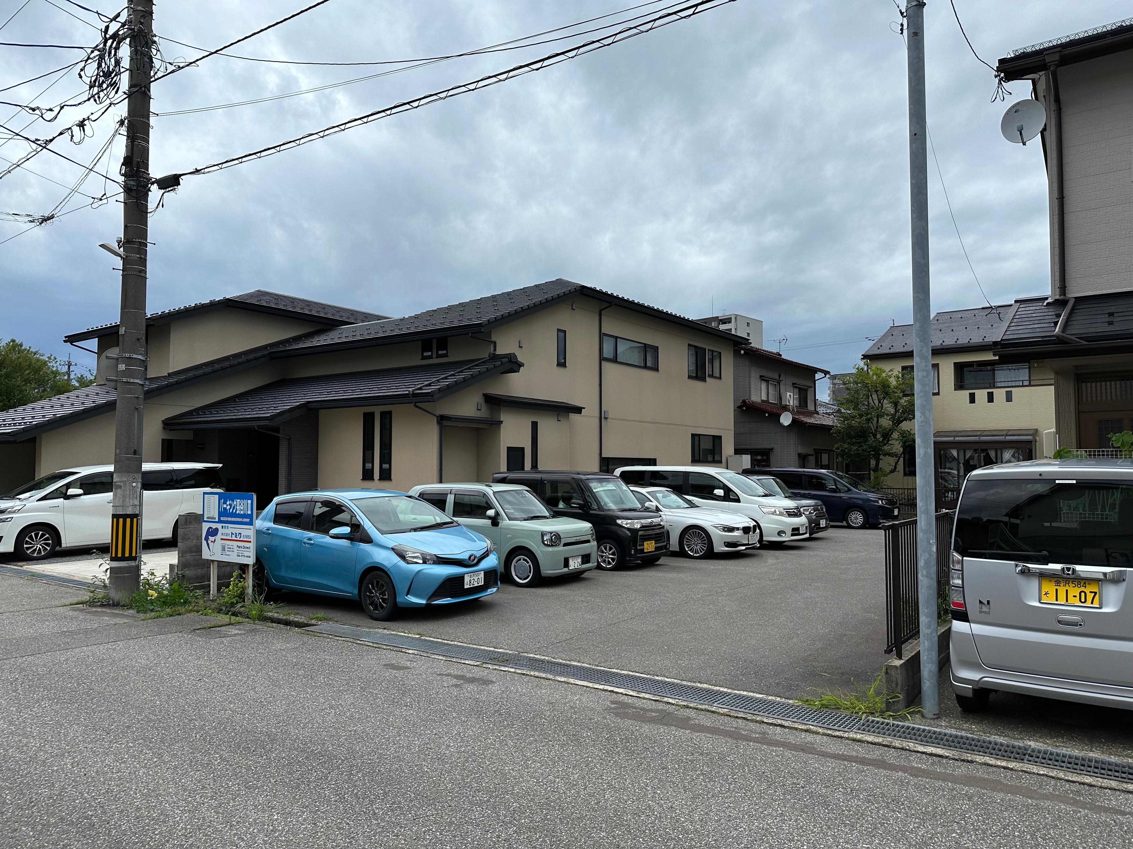 パーキング長谷川Ⅲの外観・駐車場イメージ2枚目