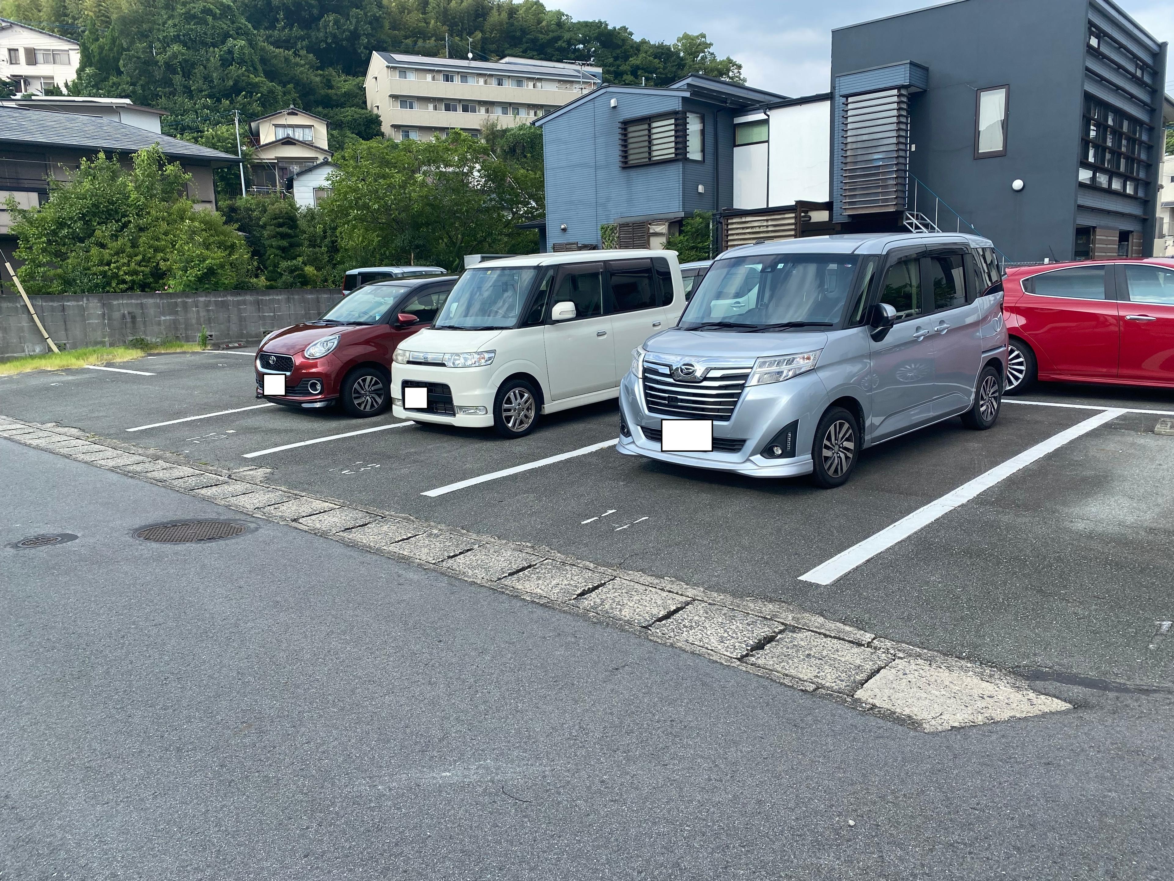 スプリングパーキングの外観・駐車場イメージ2枚目