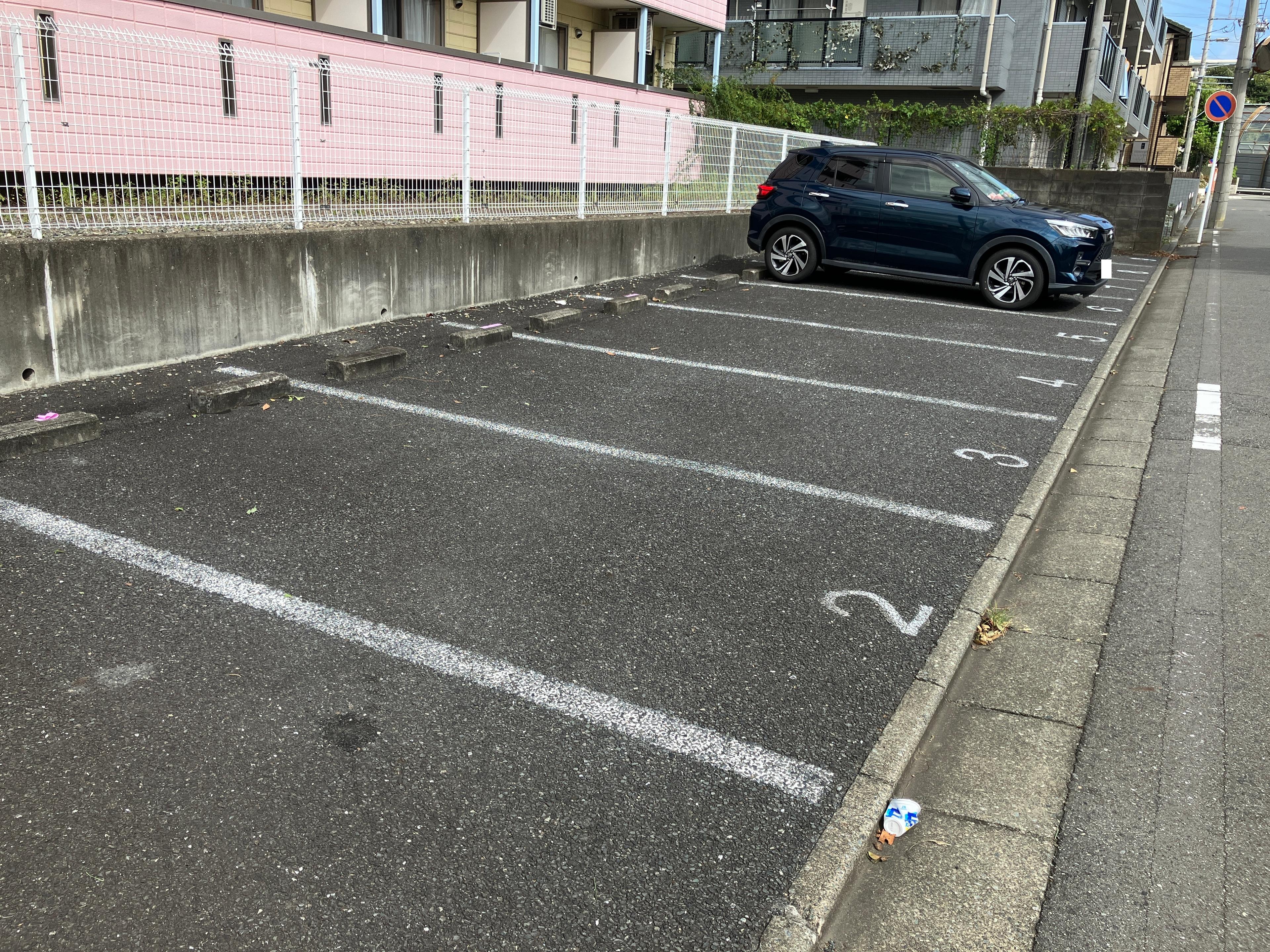 ヴェルドミール駐車場（名瀬町）の外観・駐車場イメージ2枚目