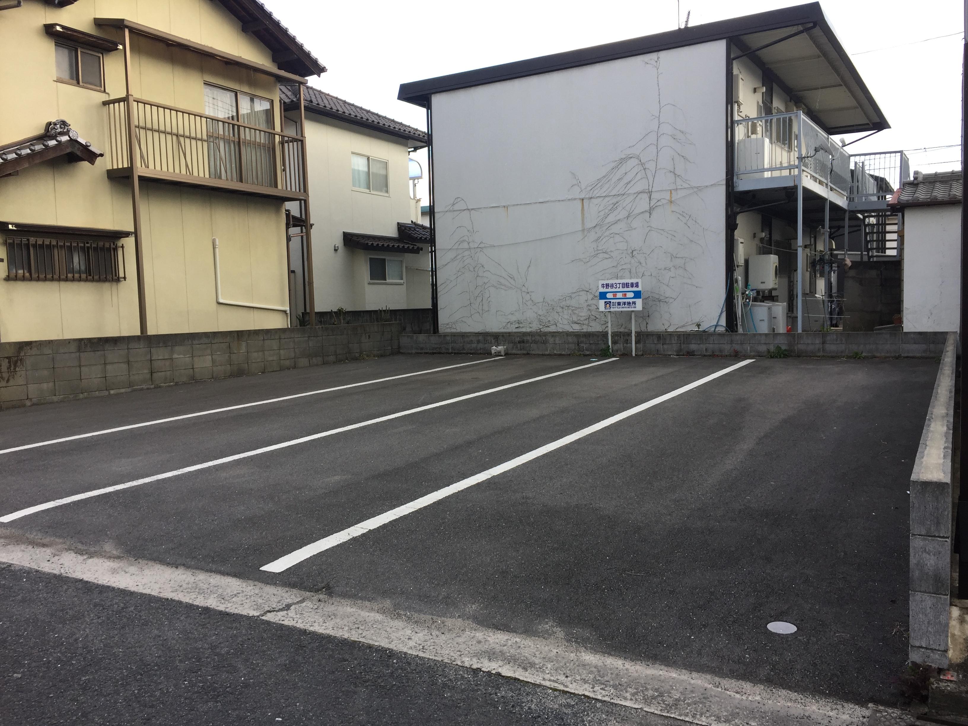 牛野谷三丁目駐車場の外観・駐車場イメージ1枚目
