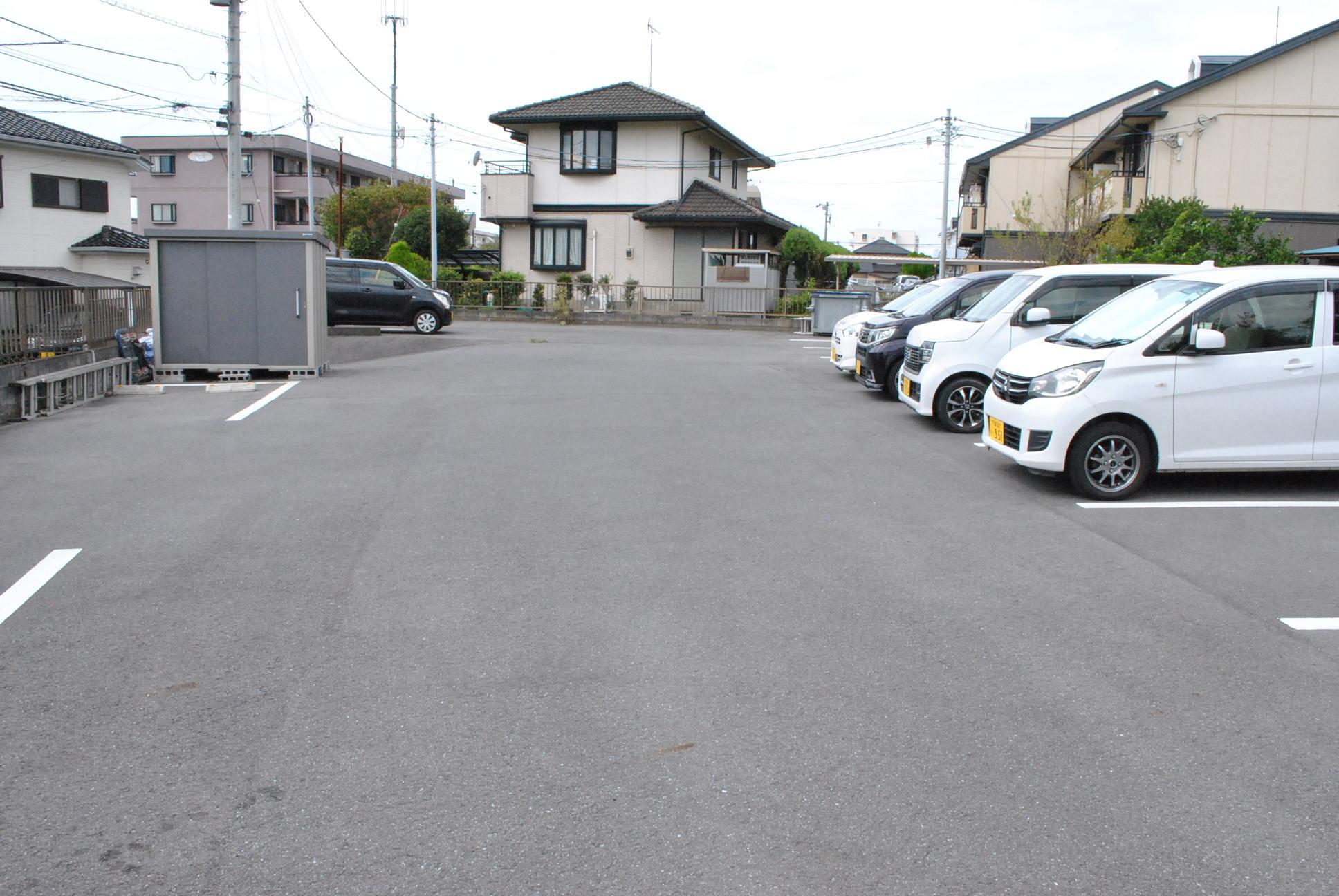 宍倉ビル駐車場の外観・駐車場イメージ3枚目