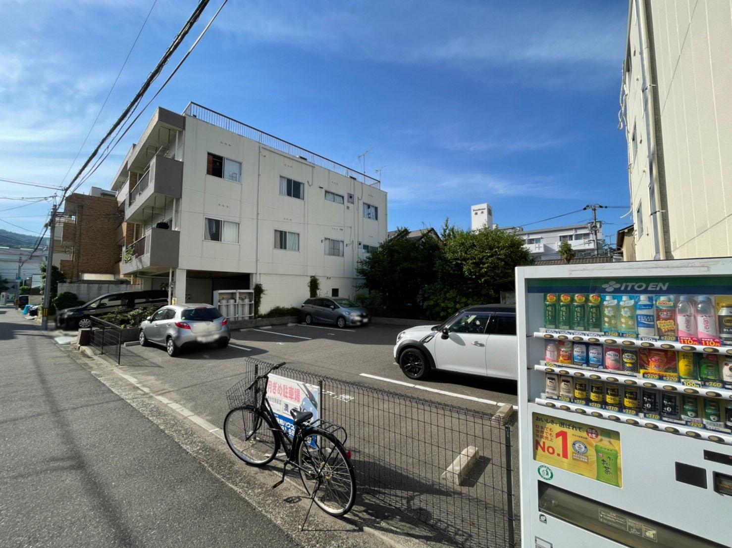 田川ガレージ（楠木）の外観・駐車場イメージ3枚目