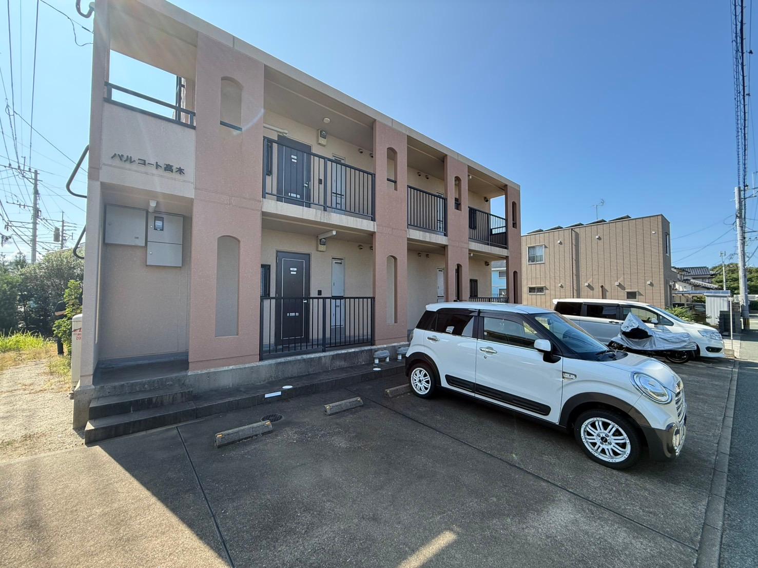 パルコート髙木の外観・駐車場イメージ1枚目
