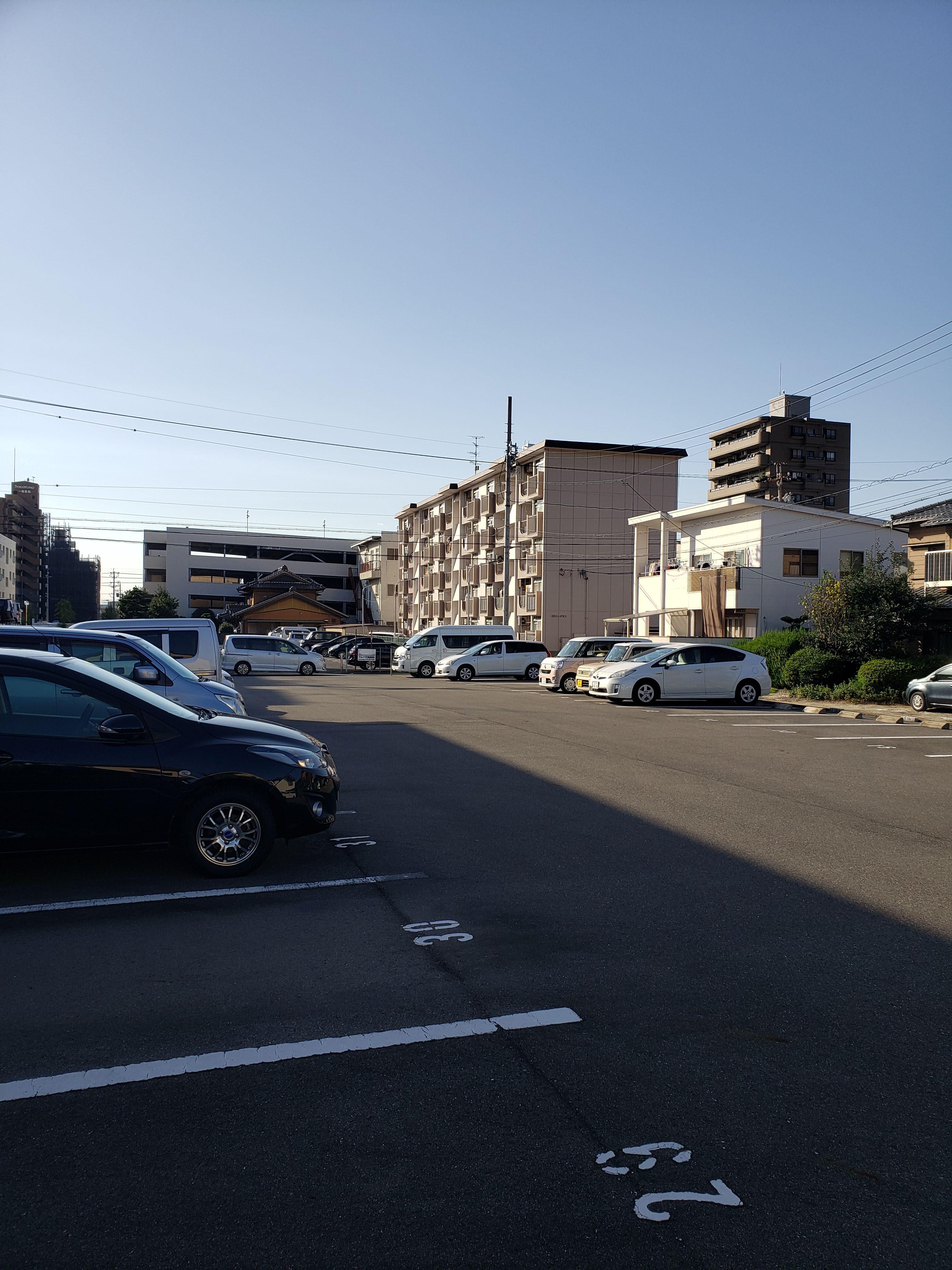 マルイワ・枠杁鈴木駐車場の外観・駐車場イメージ1枚目