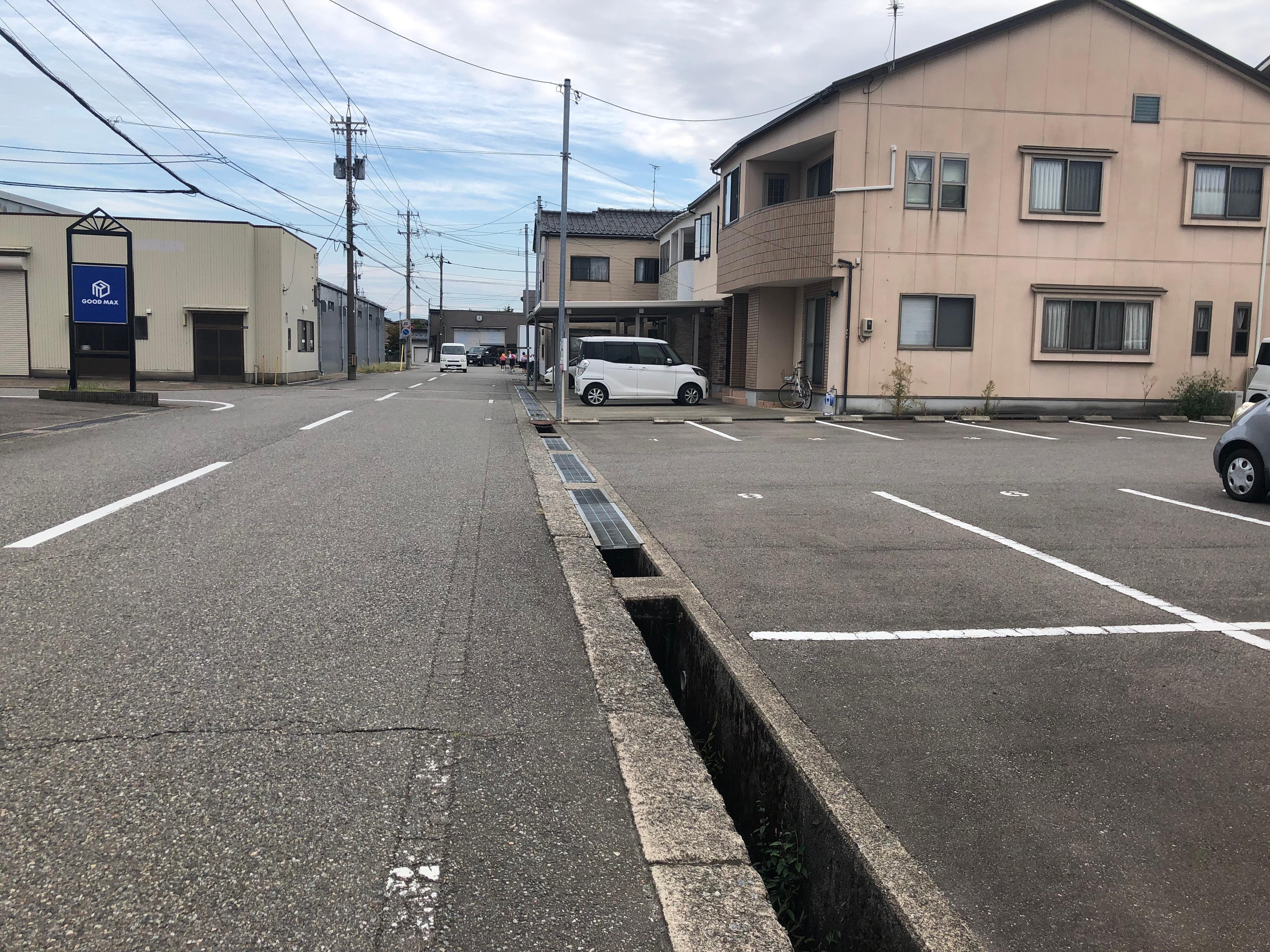 2015Kパーキングの外観・駐車場イメージ3枚目