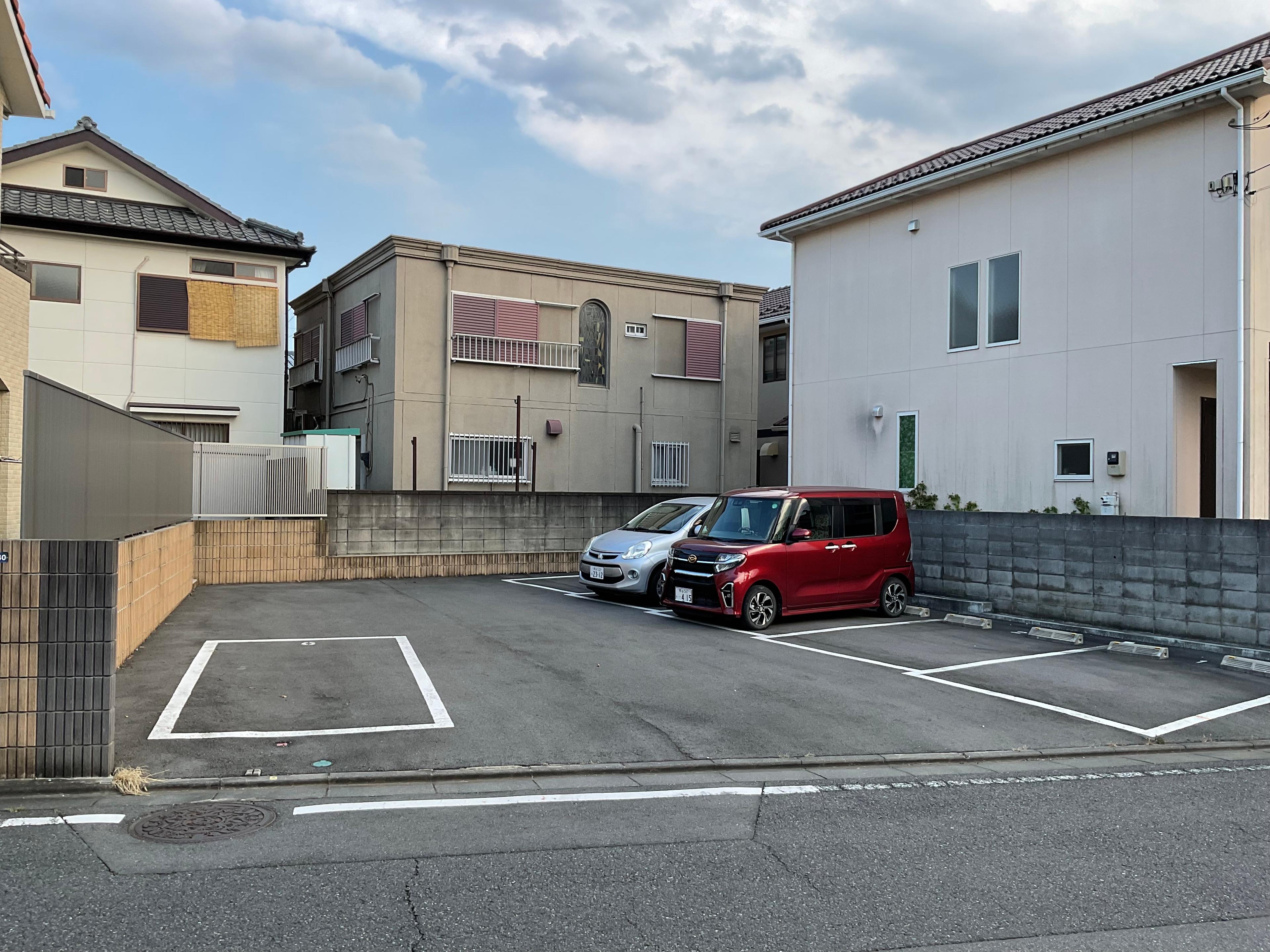 逆川一丁目駐車場の外観・駐車場イメージ1枚目
