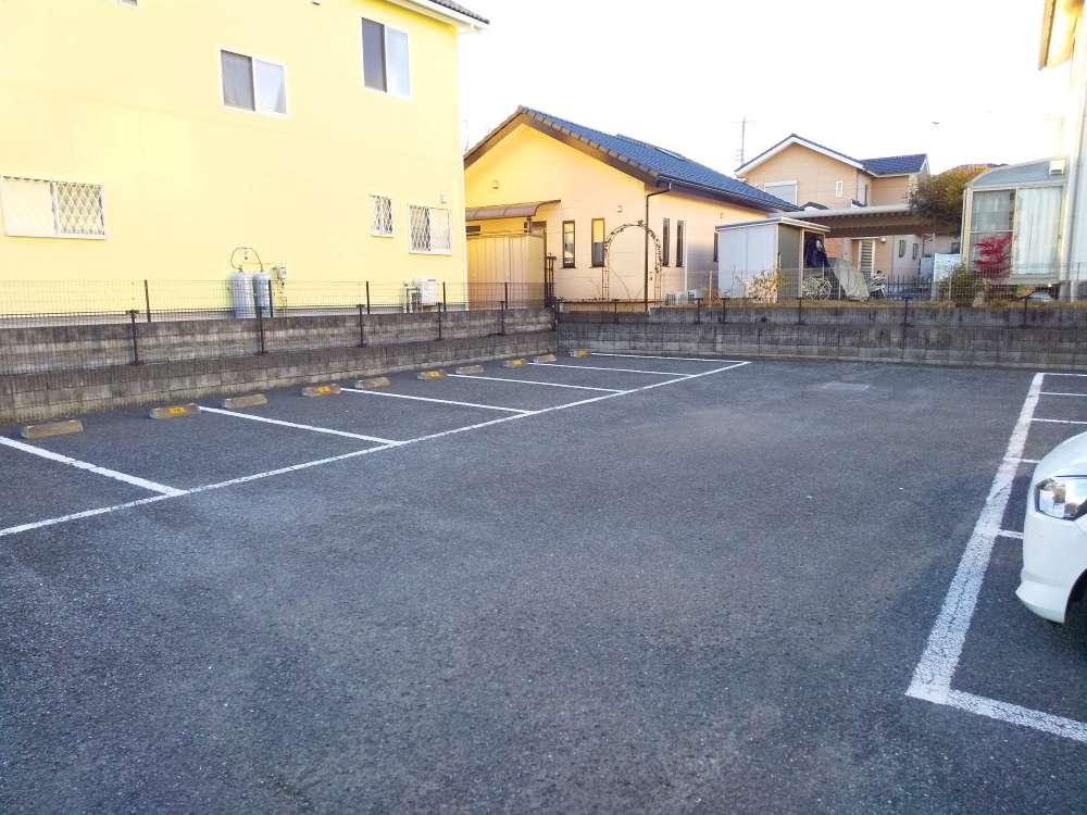サンクワイエット松山(39880)の外観・駐車場イメージ1枚目