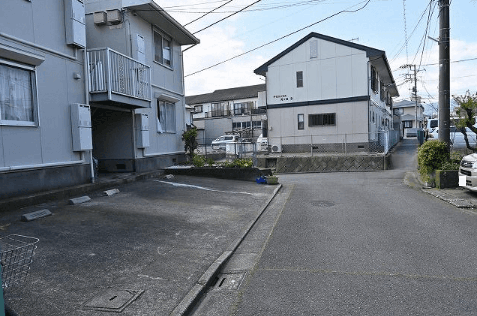 ＦＫサンハイツ厚木駐車場の外観・駐車場イメージ3枚目