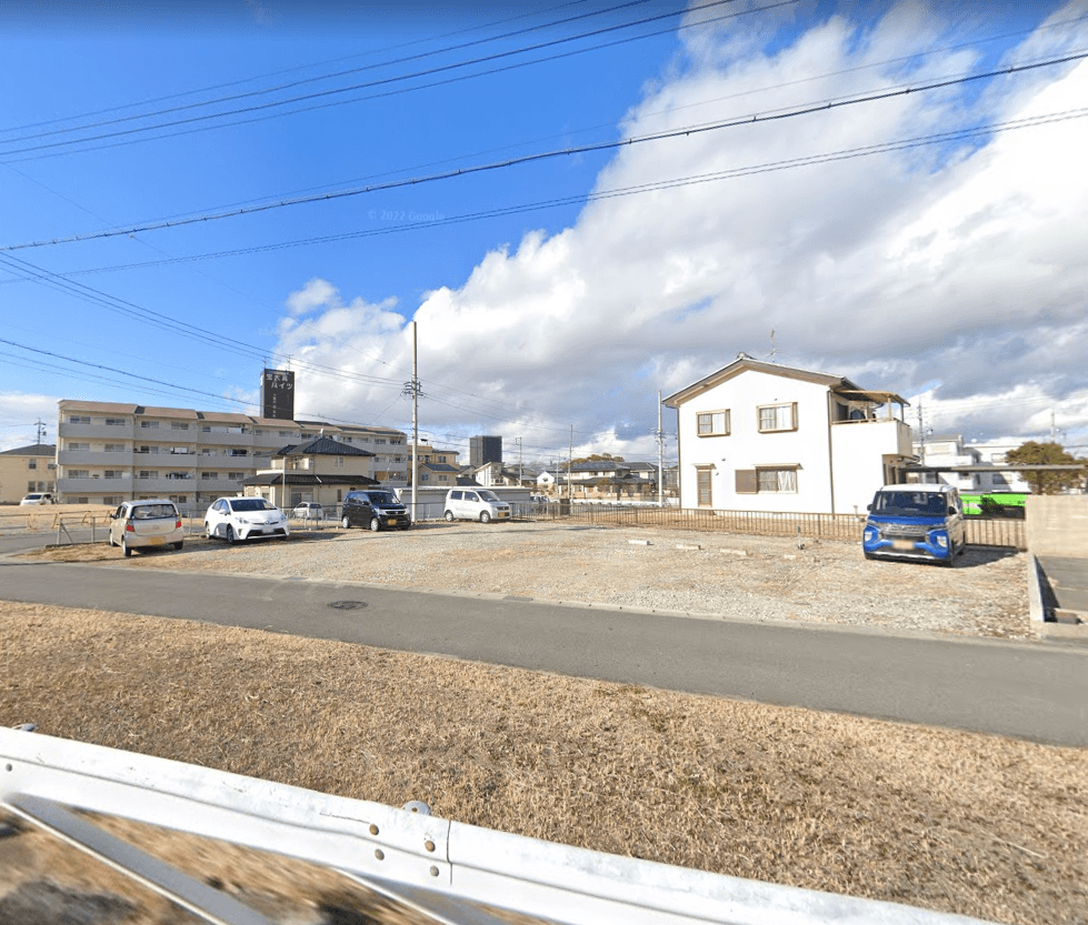 鶴田141牧野パーキングの外観・駐車場イメージ2枚目