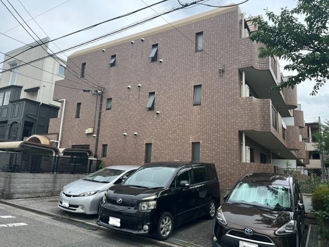 さいたま市浦和区岸町5丁目駐車場（ヴィラコースト）の外観・駐車場イメージ2枚目