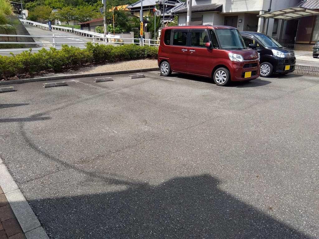ピュア(33095)の外観・駐車場イメージ2枚目