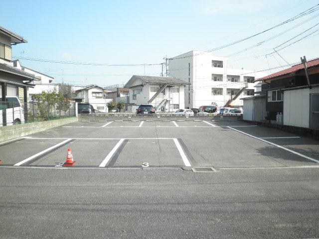 東の2駐車場の外観・駐車場イメージ2枚目