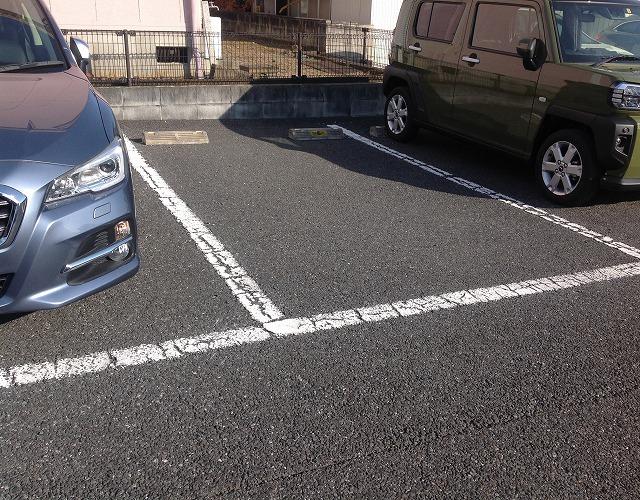 ぺガッソ(33695)　敷地外駐車場の外観・駐車場イメージ1枚目