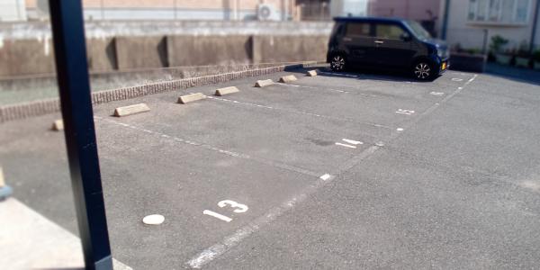 ウイング　ポートⅡ(36186)の外観・駐車場イメージ2枚目