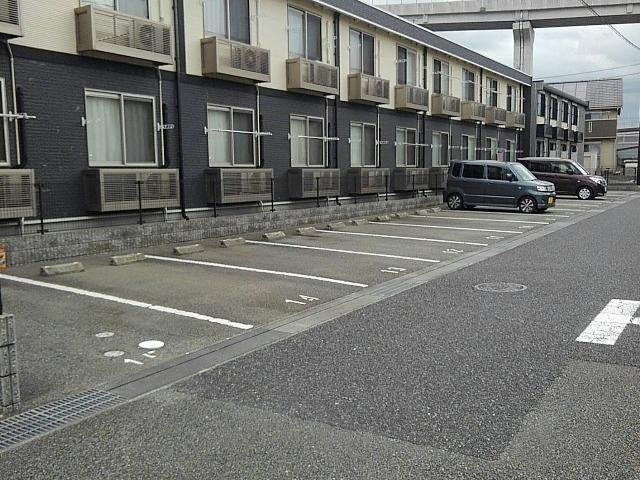 ラフジワラ(41388)の外観・駐車場イメージ1枚目