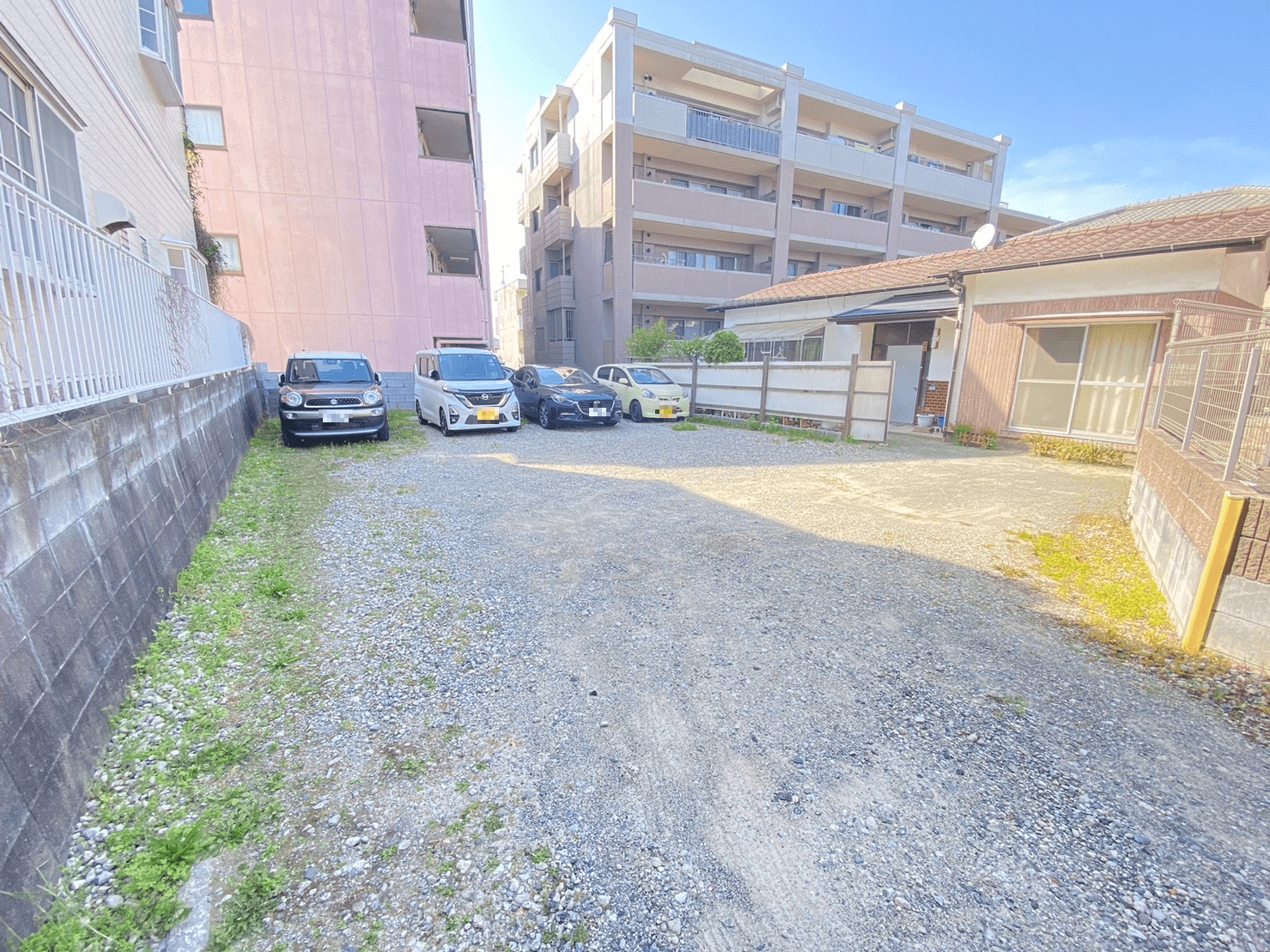 ｼﾞｬｽﾃｨｽ香住ヶ丘駐車場の外観・駐車場イメージ1枚目