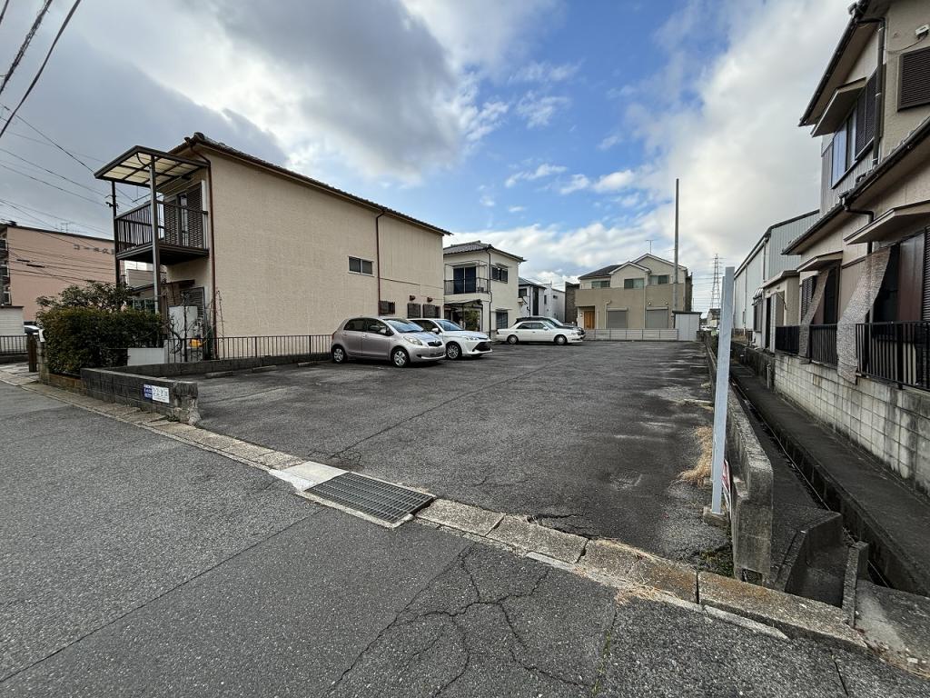 FK大高町砂畑28駐車場の外観・駐車場イメージ1枚目