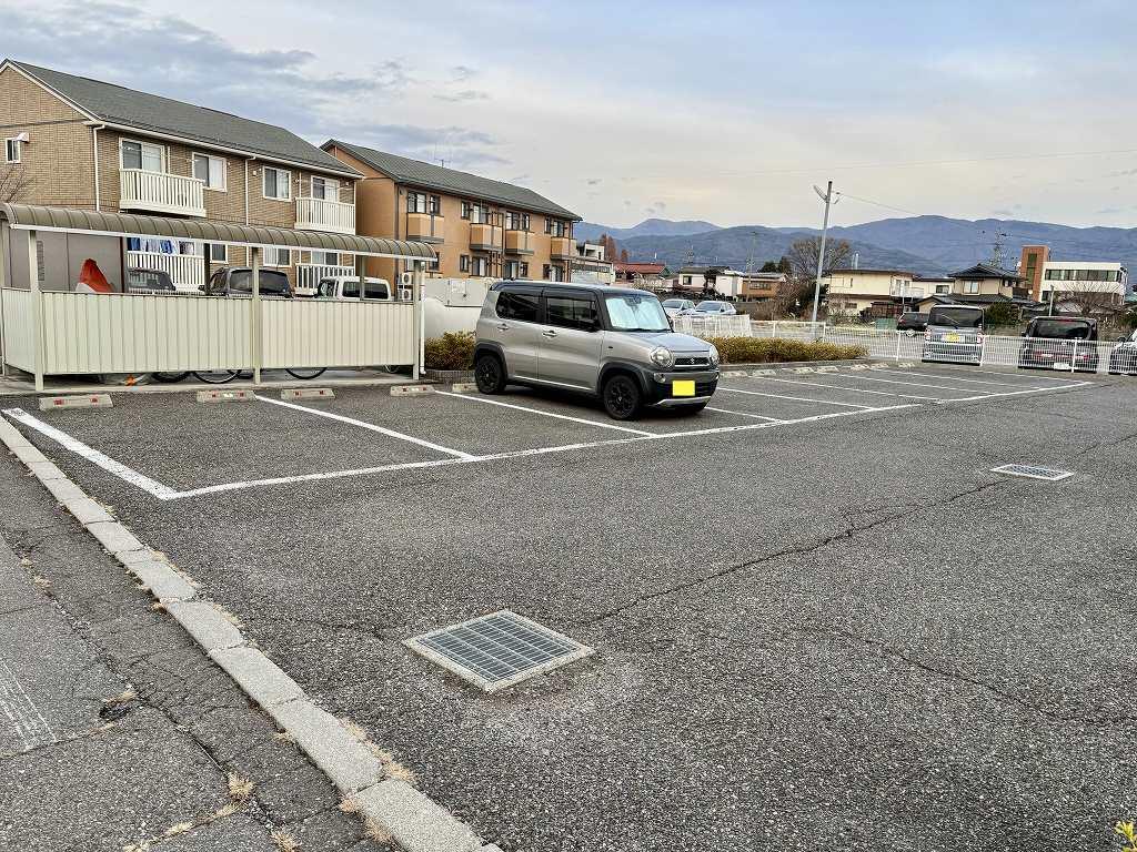 Ｃｒｉｂ塚間(43853)の外観・駐車場イメージ2枚目