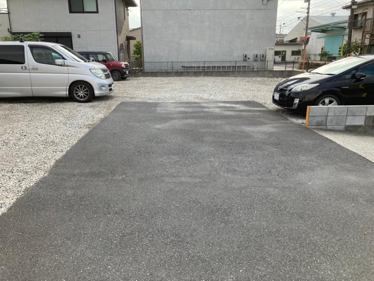 新屋敷駐車場の外観・駐車場イメージ2枚目